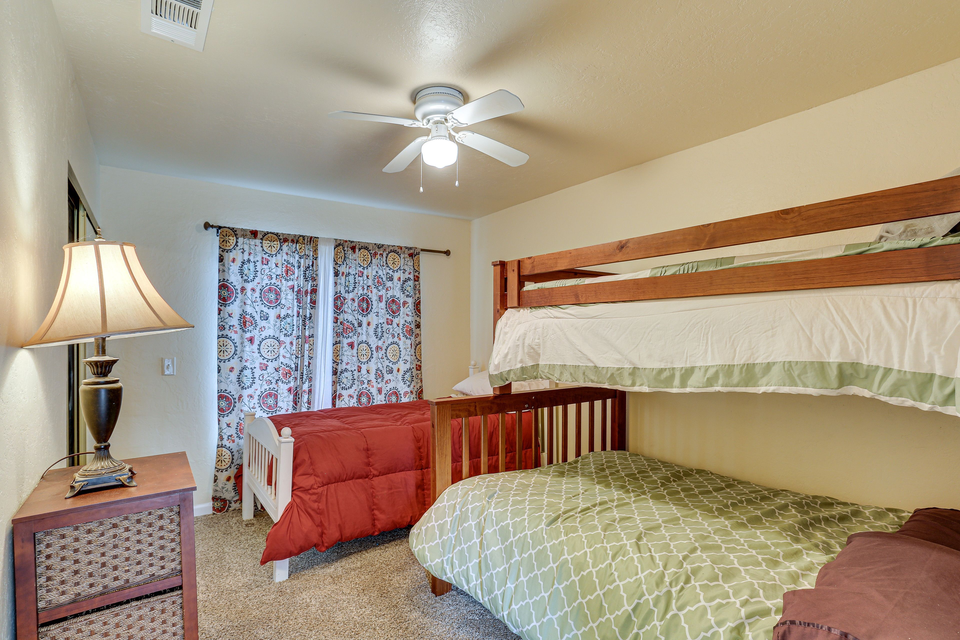 Bedroom 2 | Twin/Full Bunk Bed | Twin Bed | 1st Floor