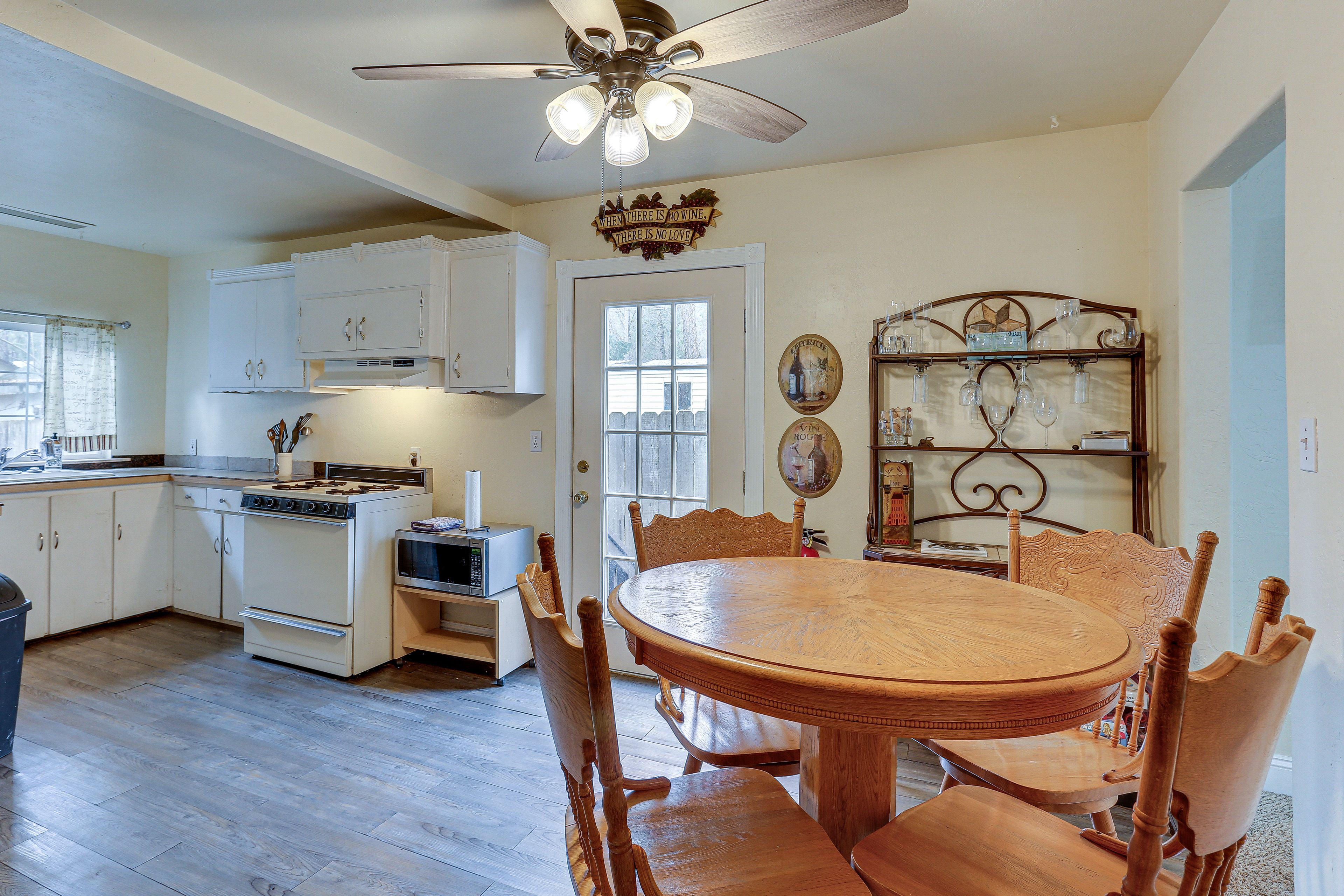 Dining Area | Books & Board Games | 1st Floor