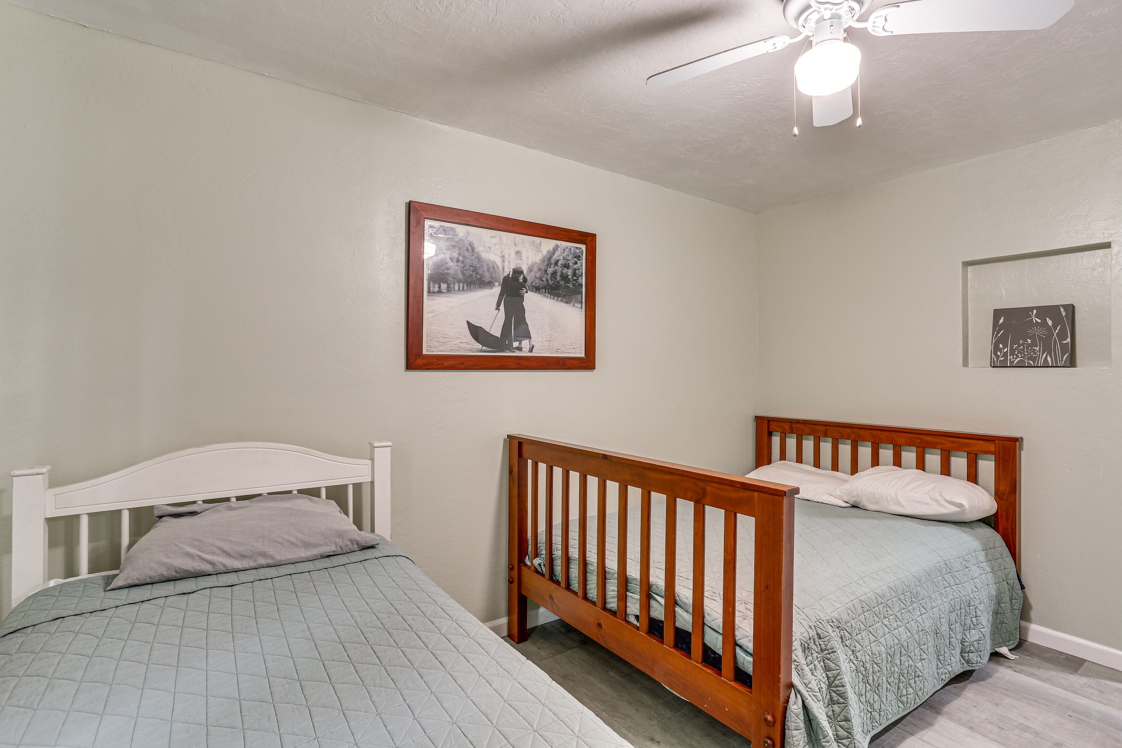 Bedroom 2 | Queen Bed | Twin Bed | 1st Floor