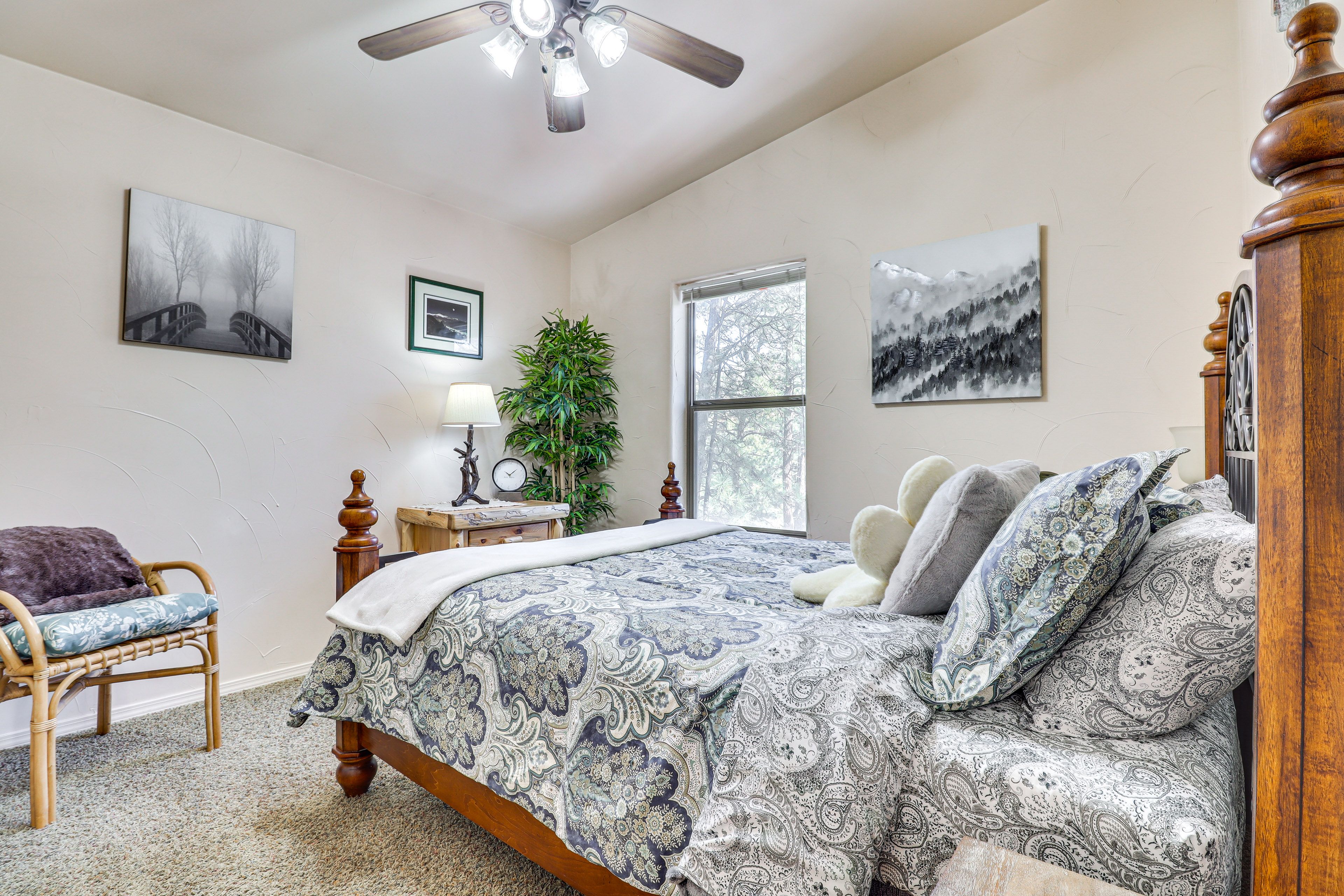 Bedroom 2 | 2nd Floor | Queen Bed