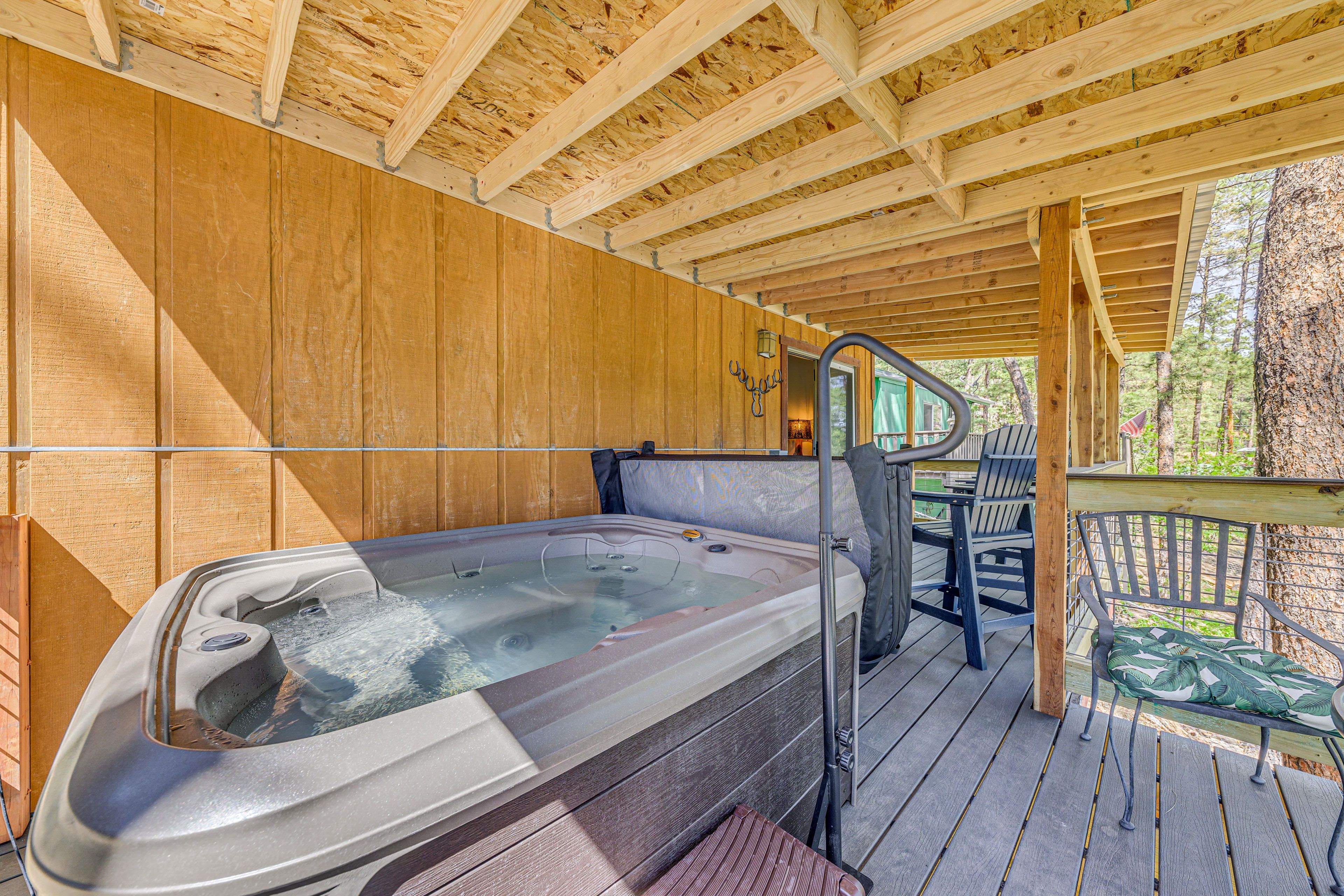 Deck | Private Hot Tub