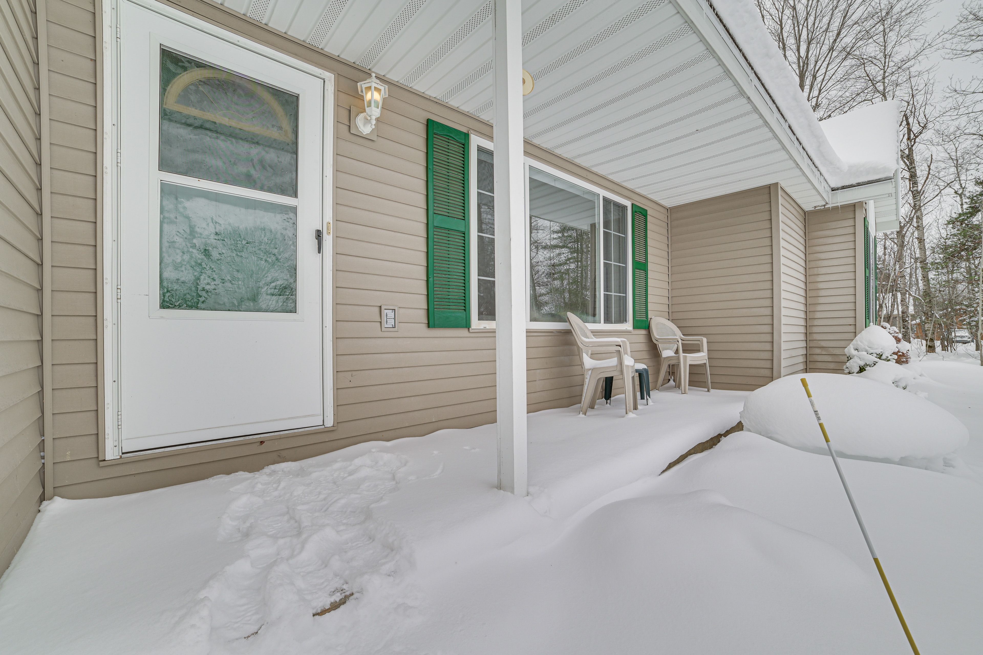 Front Exterior | Parking | Driveway (4 Vehicles)