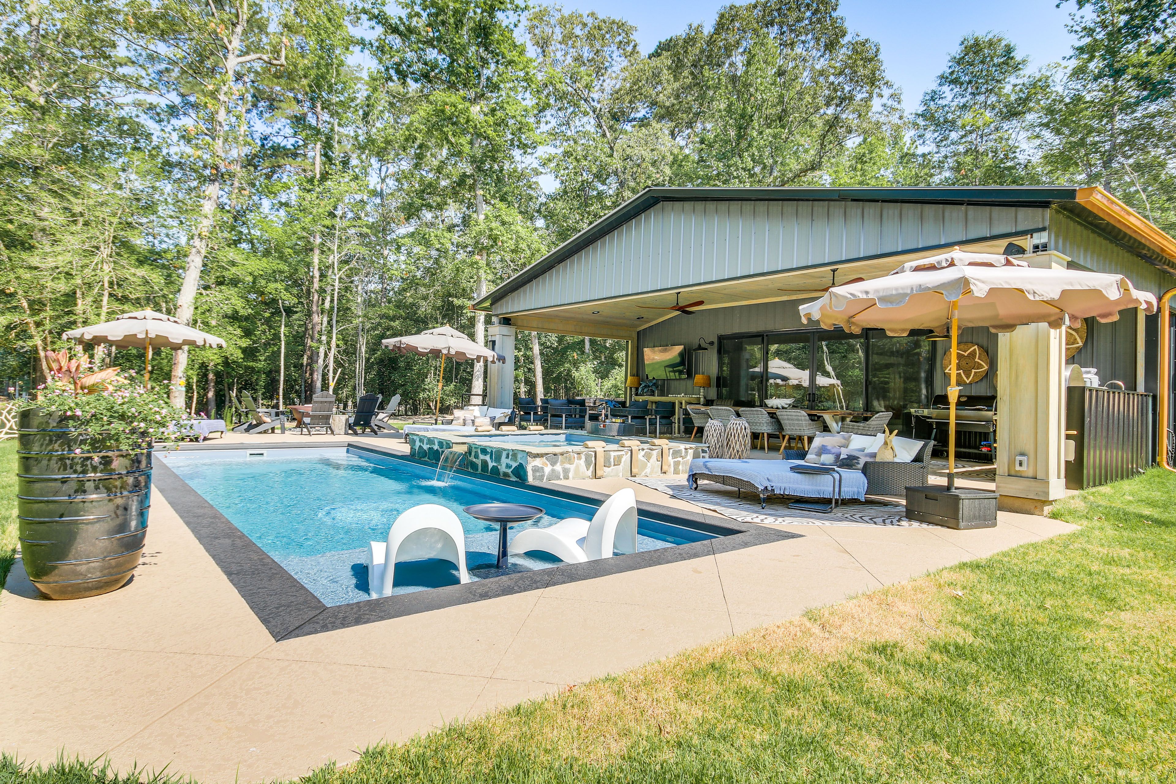 Backyard | Private Pool | Hot Tub