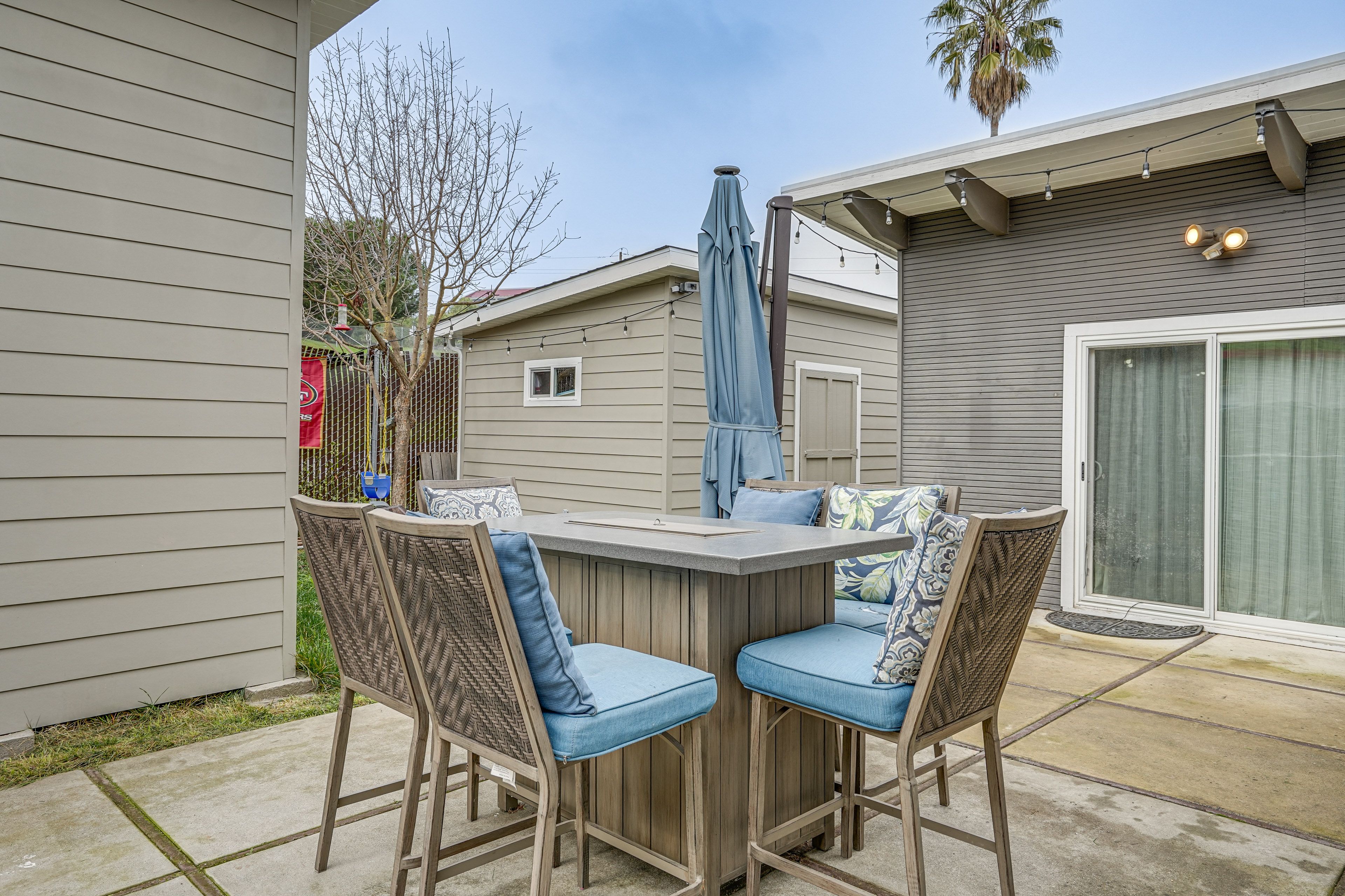 Shared Patio | Gas Fire Pit