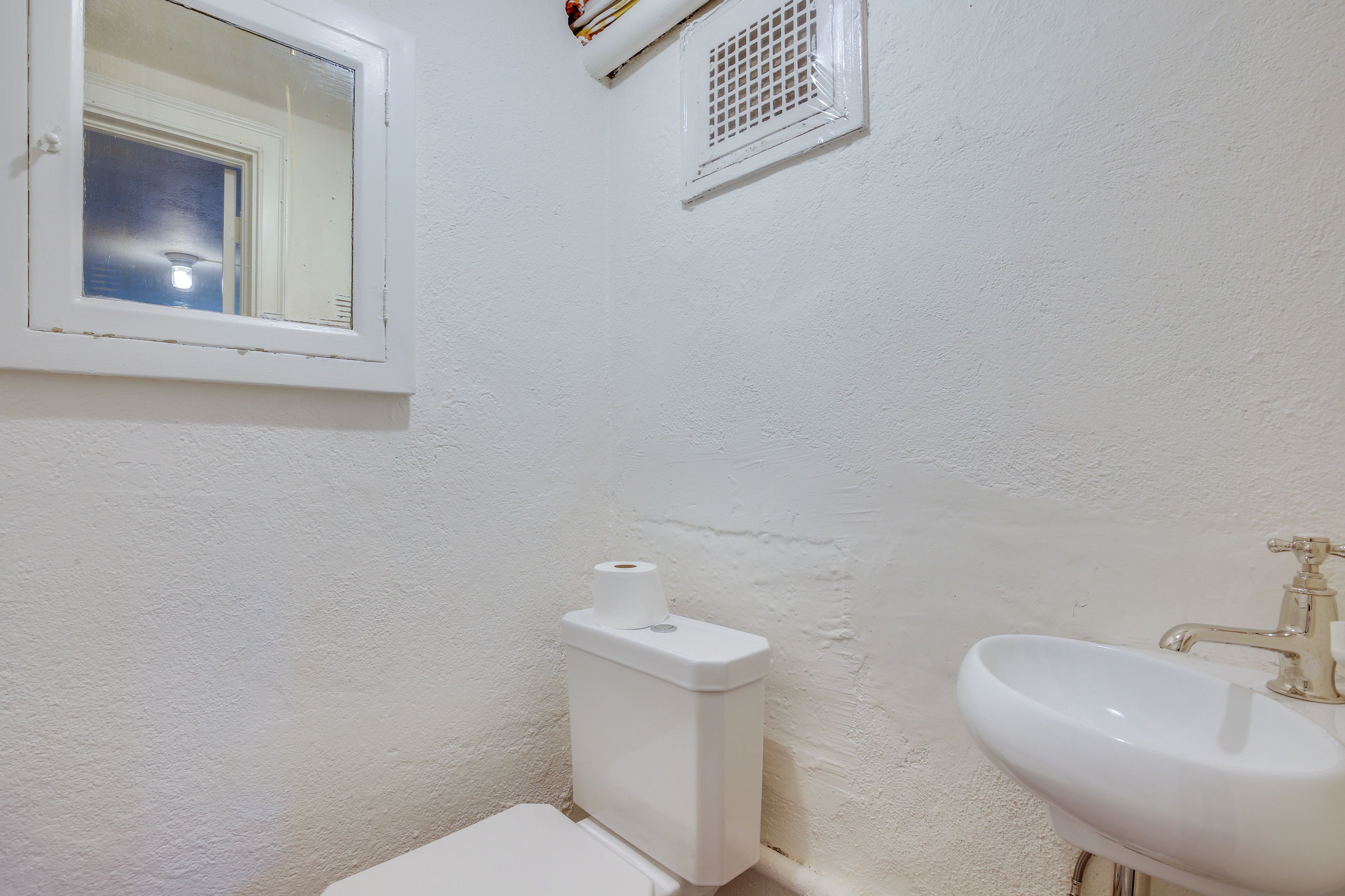 Half Bathroom | Lower Level