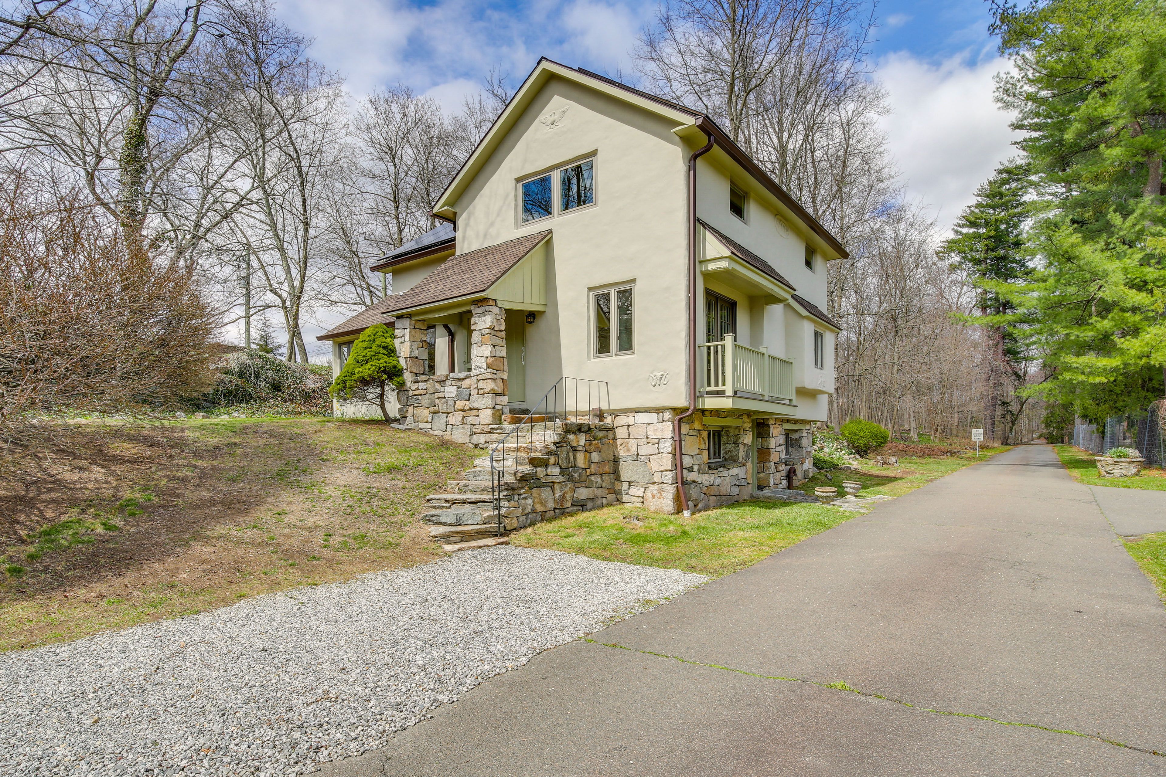 Exterior | Walk to Park & Lake