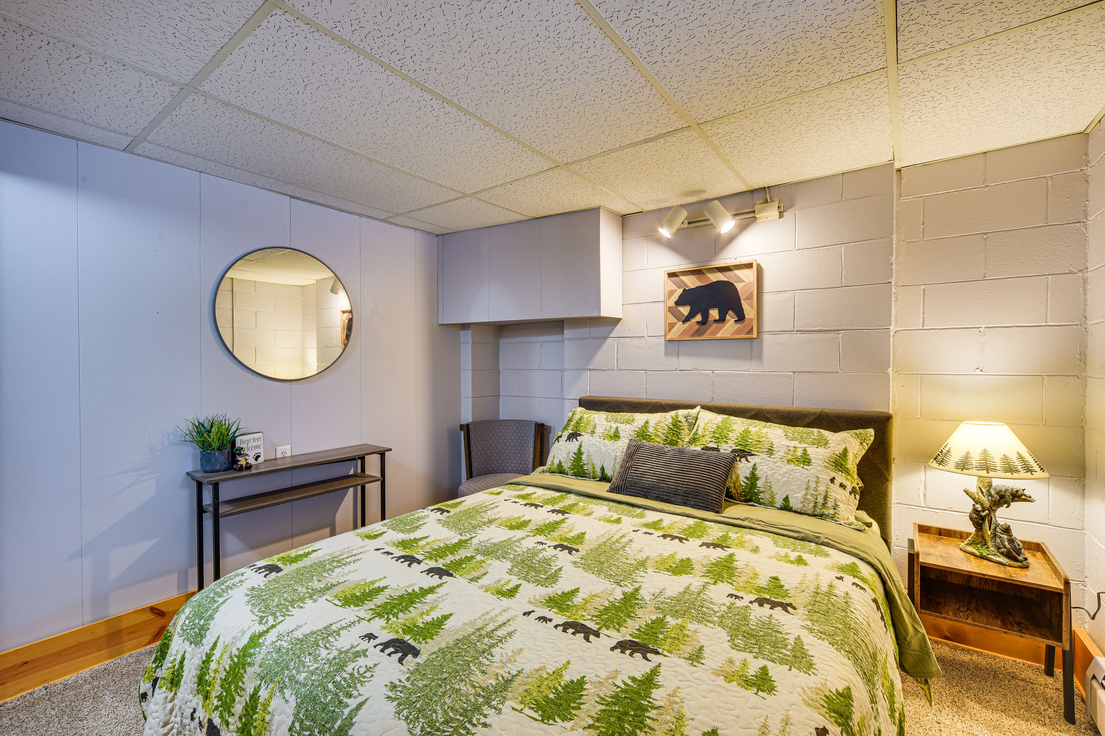 Bedroom 4 | Queen Bed | Basement Level