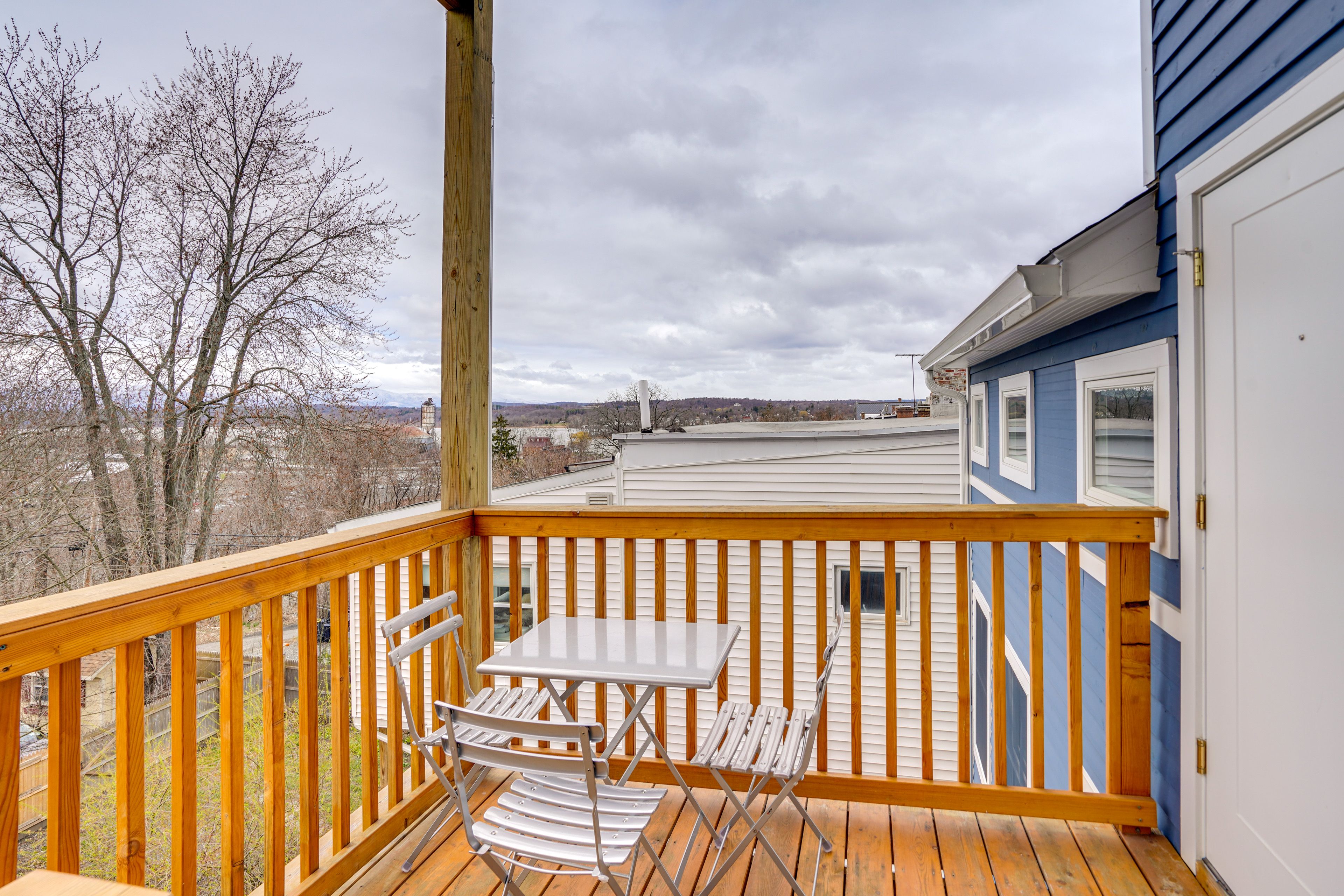 Shared Deck | Hudson River Views