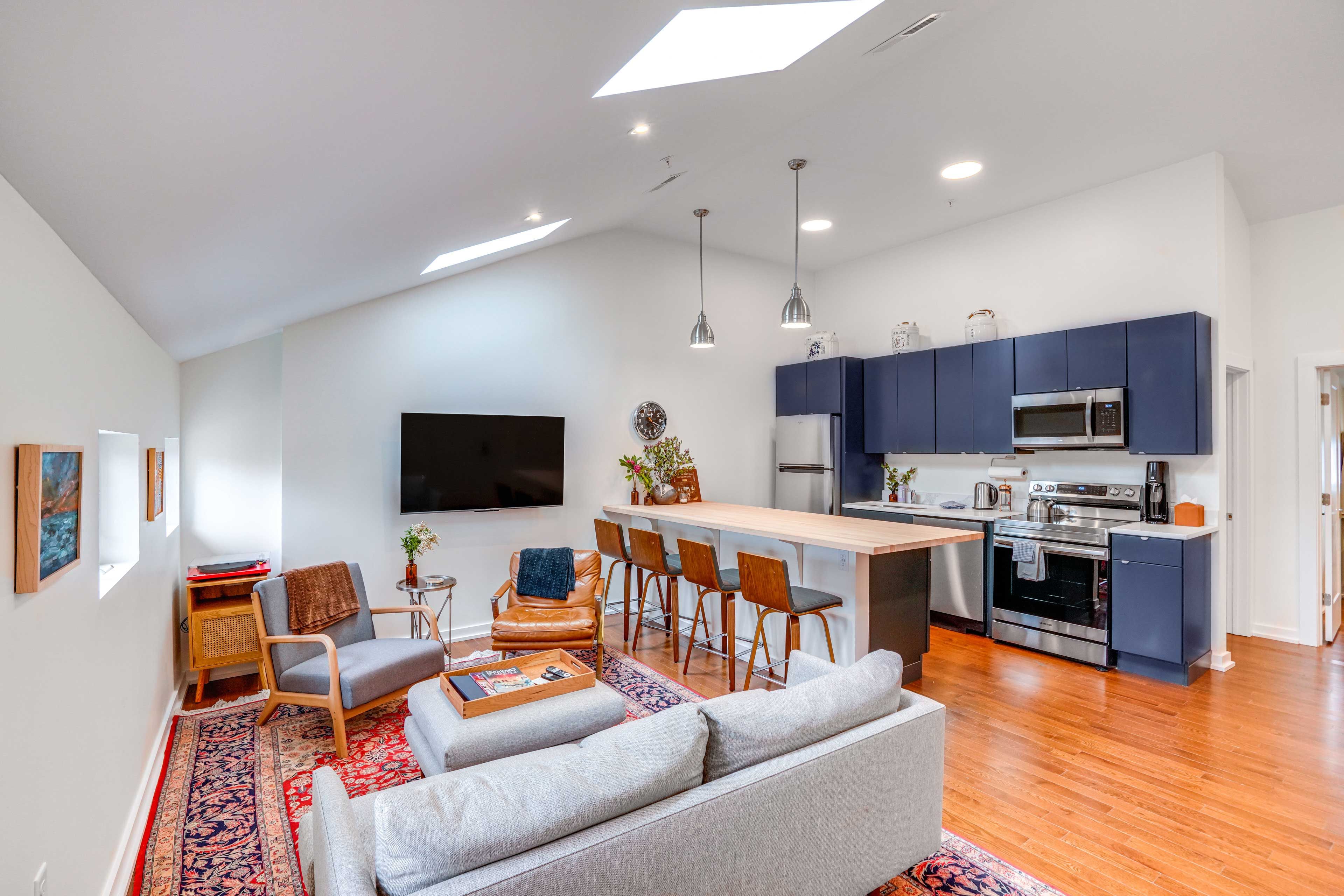 Hudson Vacation Rental | 2BR | 1BA | 650 Sq Ft | Stairs Required