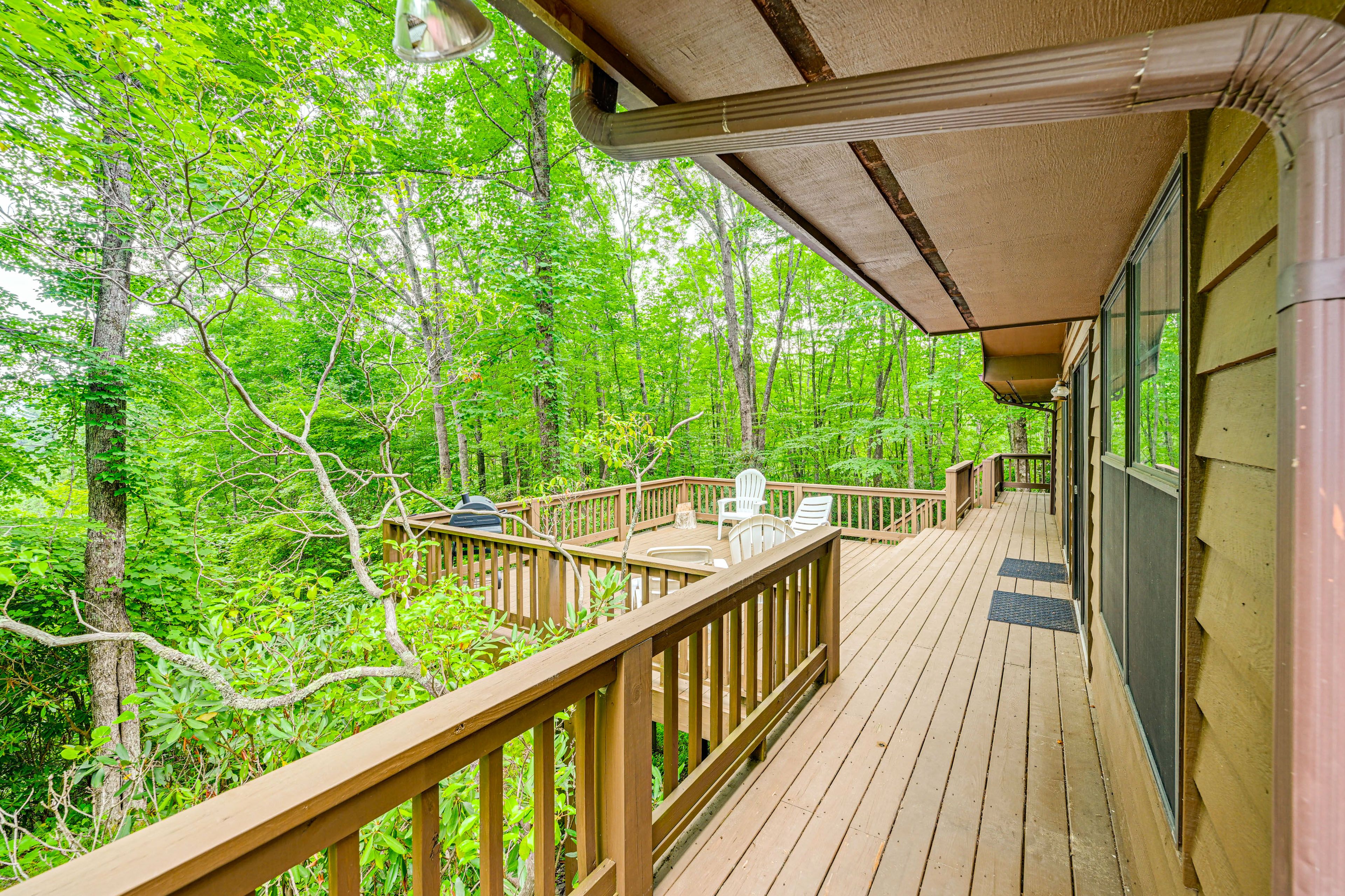 Furnished Deck