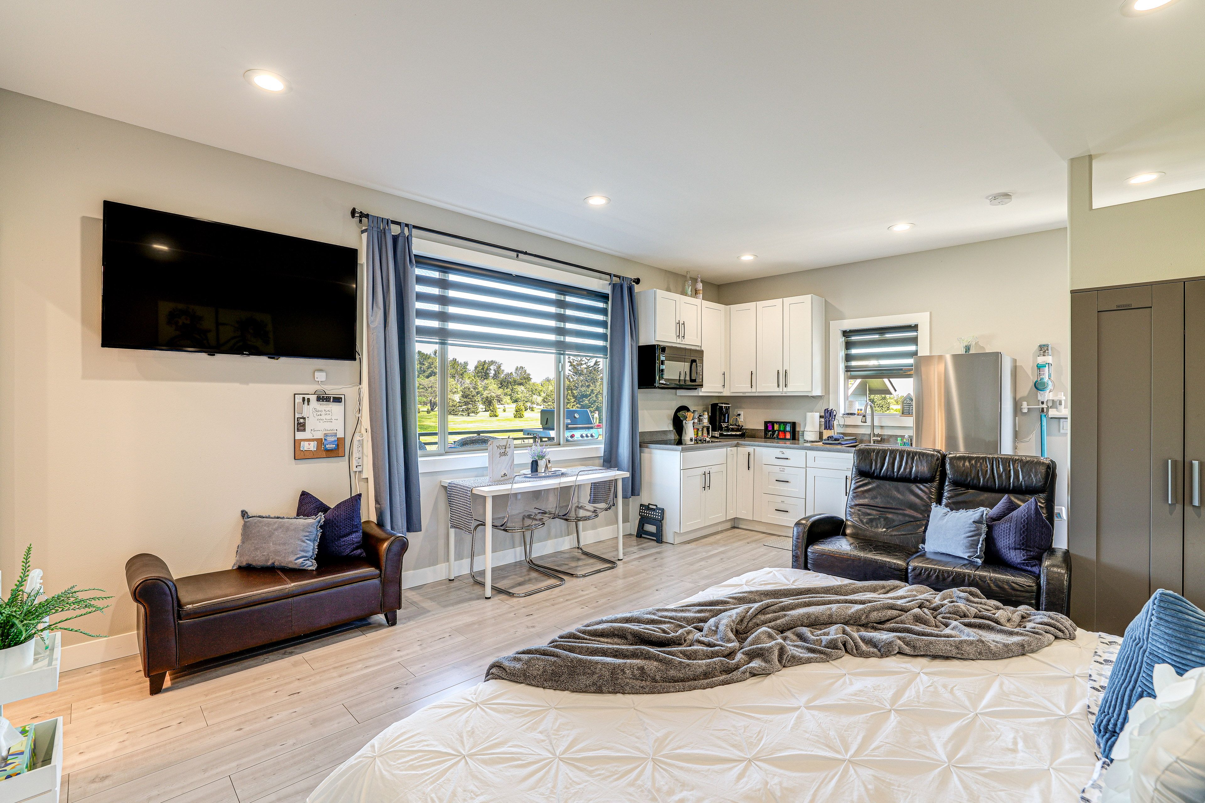 Ferndale Vacation Rental | Studio | 1BA | 400 Sq Ft | Stairs Required