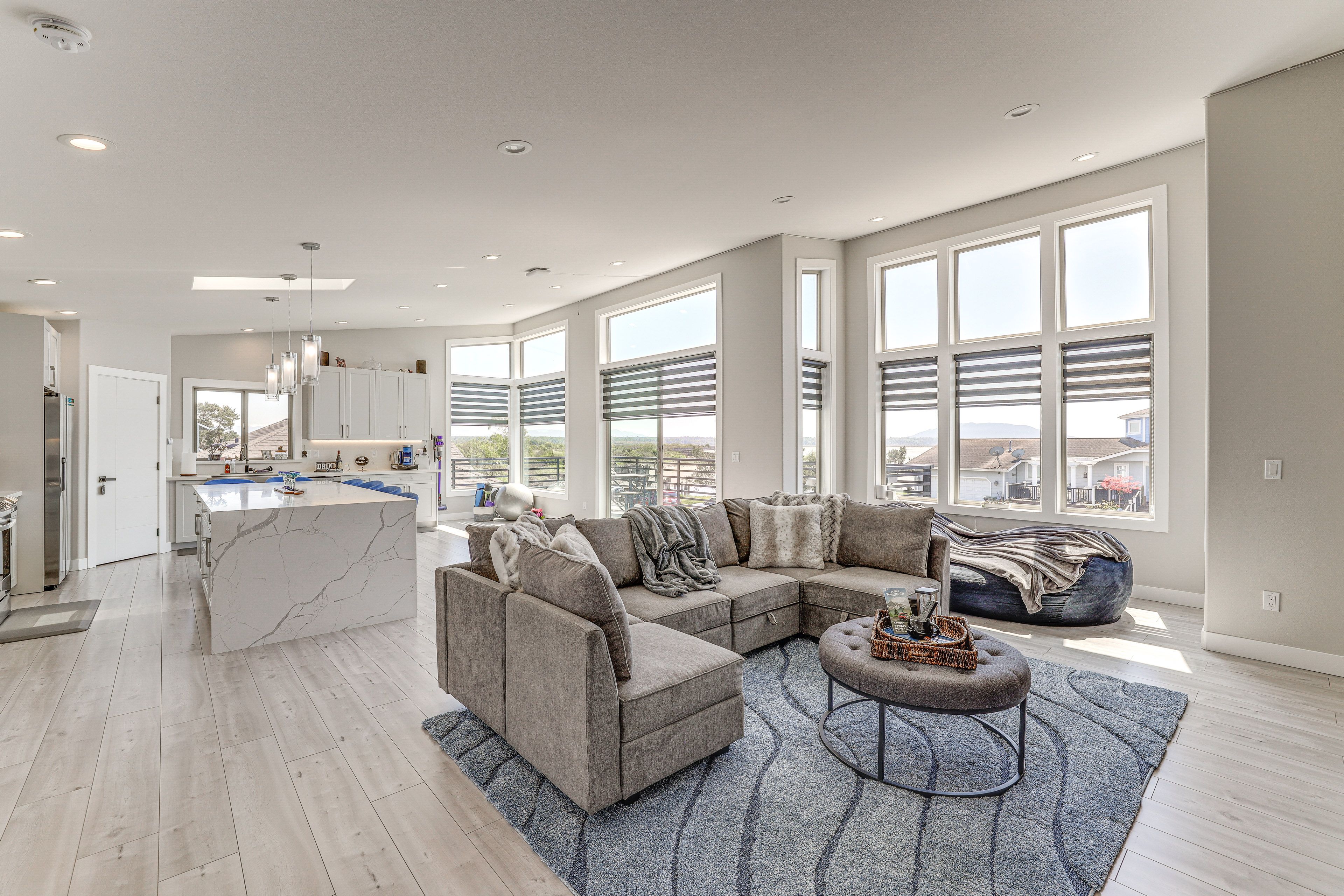 Living Room | Single-Story Home | Central A/C & Heating | Smart TV