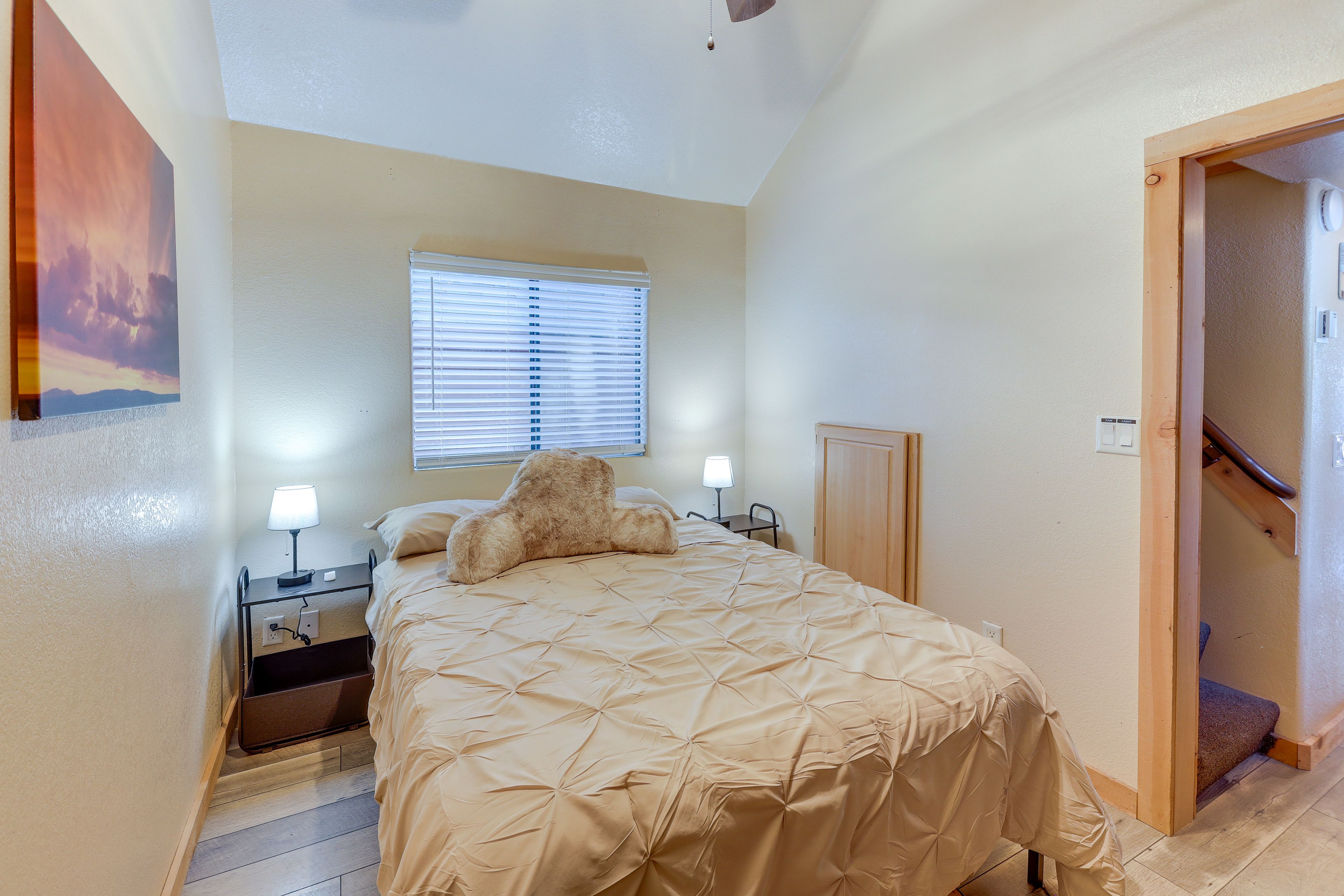 Bedroom | 1st Floor | Full Bed | Linens Provided