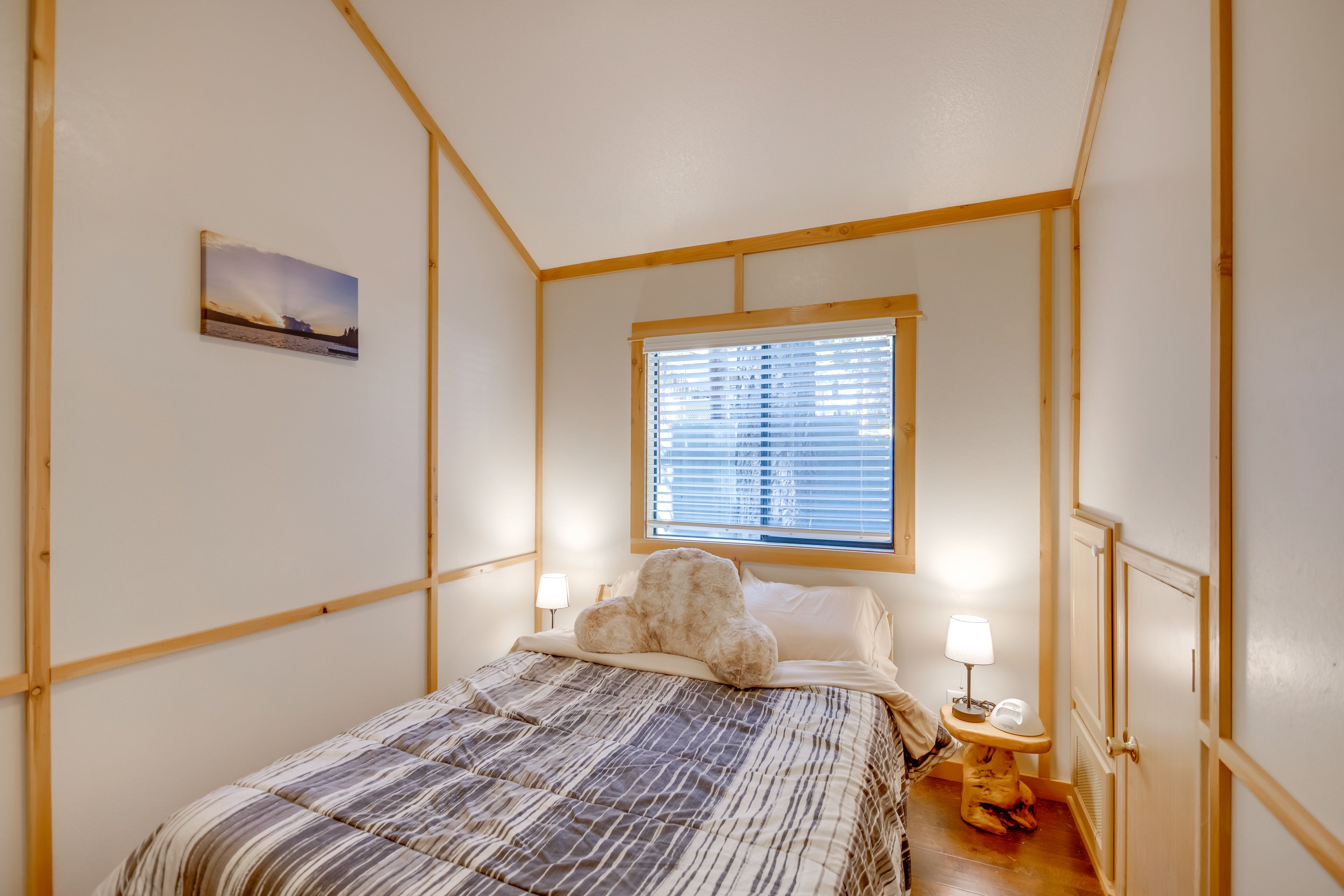 Bedroom | Full Bed | 1st Floor