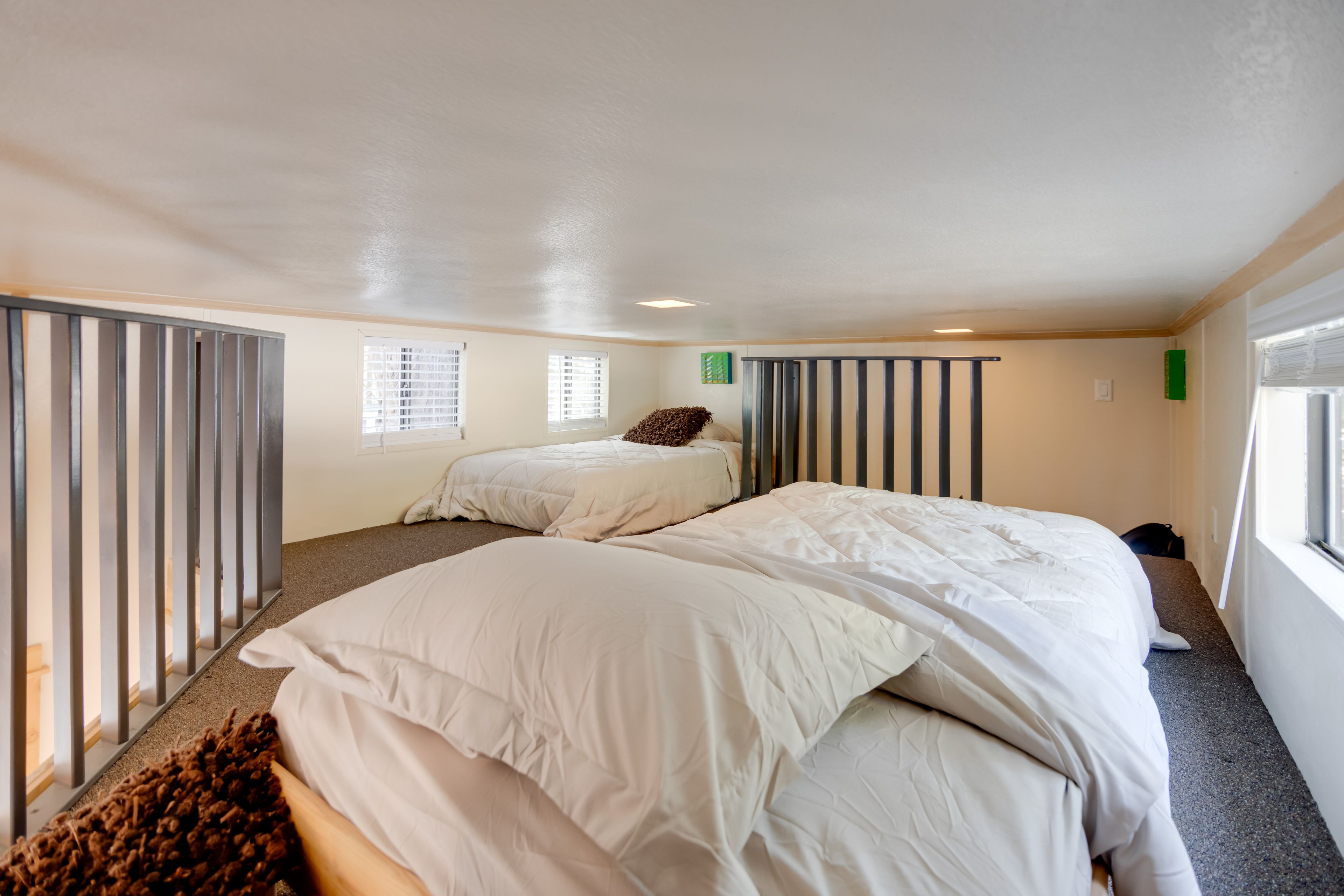 Loft | 2 Twin Beds | 2nd Floor