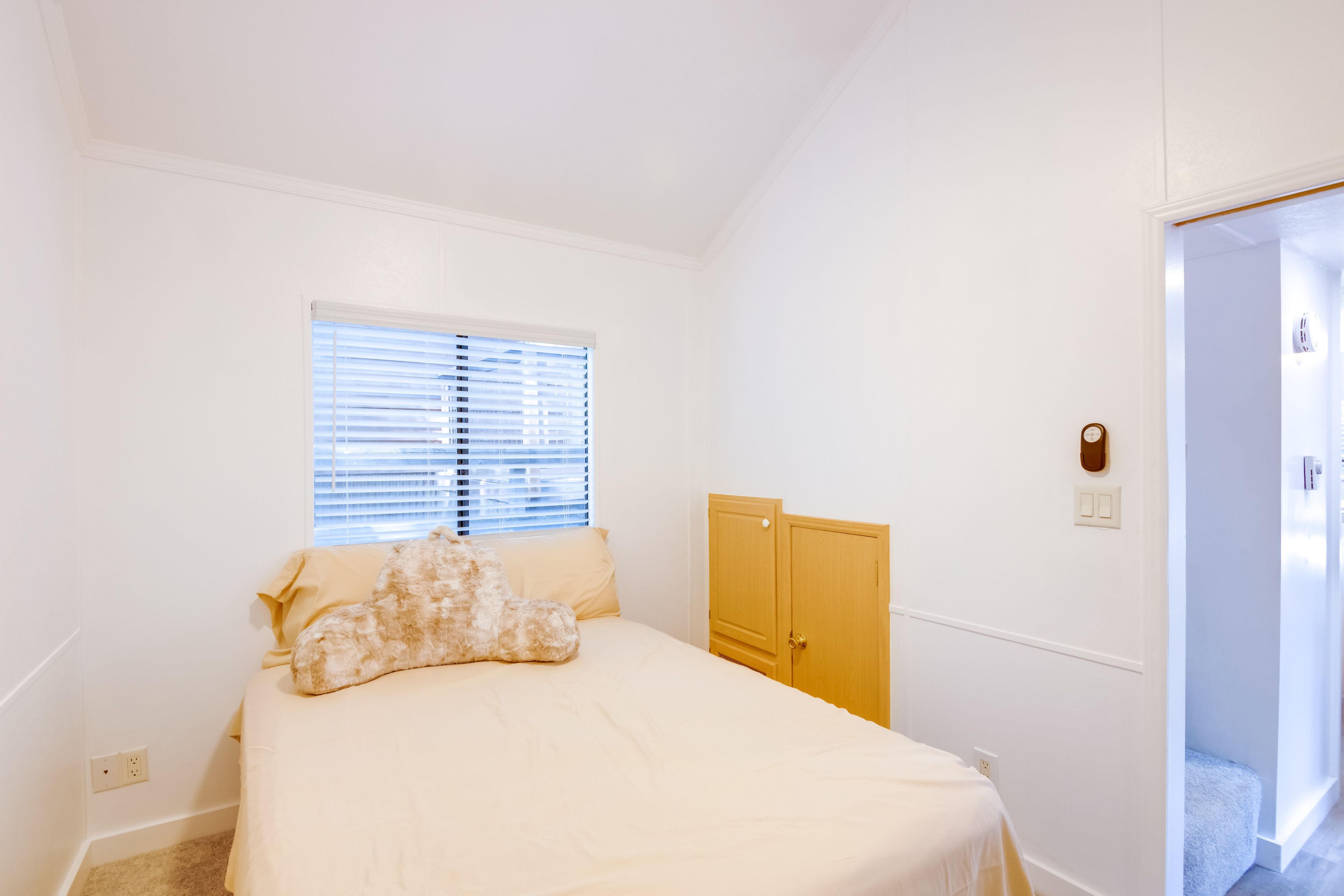 Bedroom | Full Bed | Linens Provided | 1st Floor