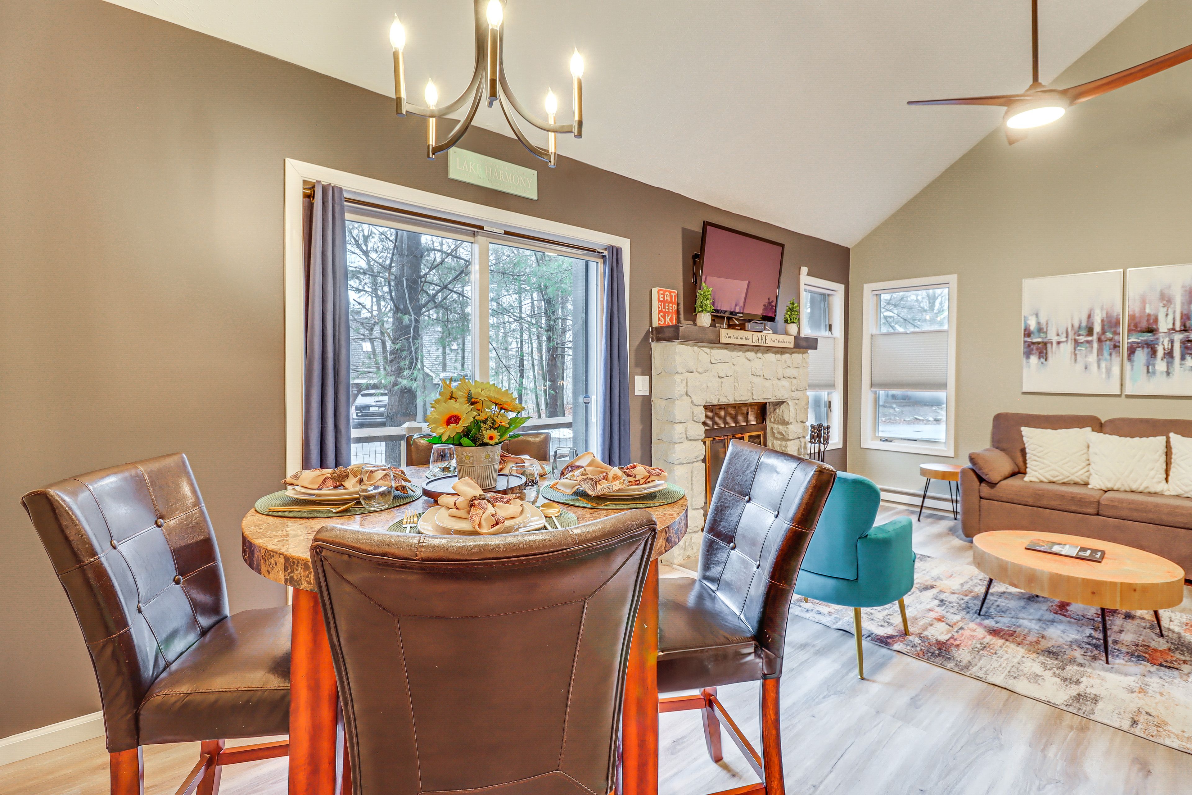 Dining Area | 1st Floor | Dishware & Flatware Provided
