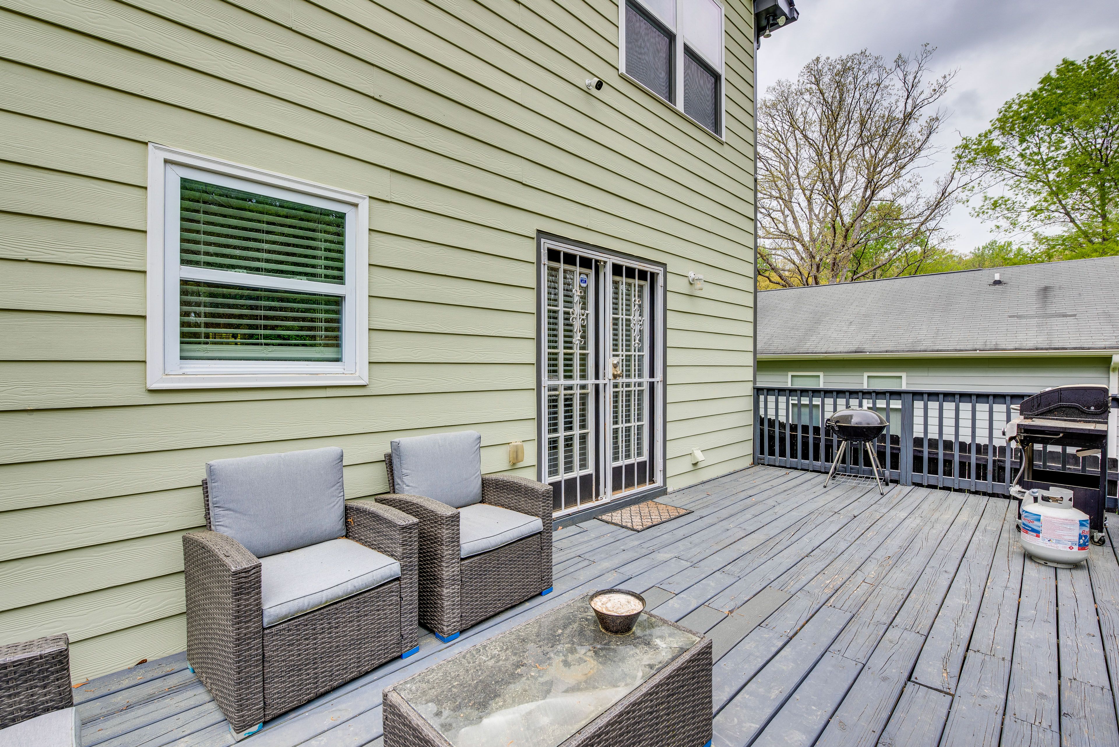 Furnished Deck | Charcoal Grill