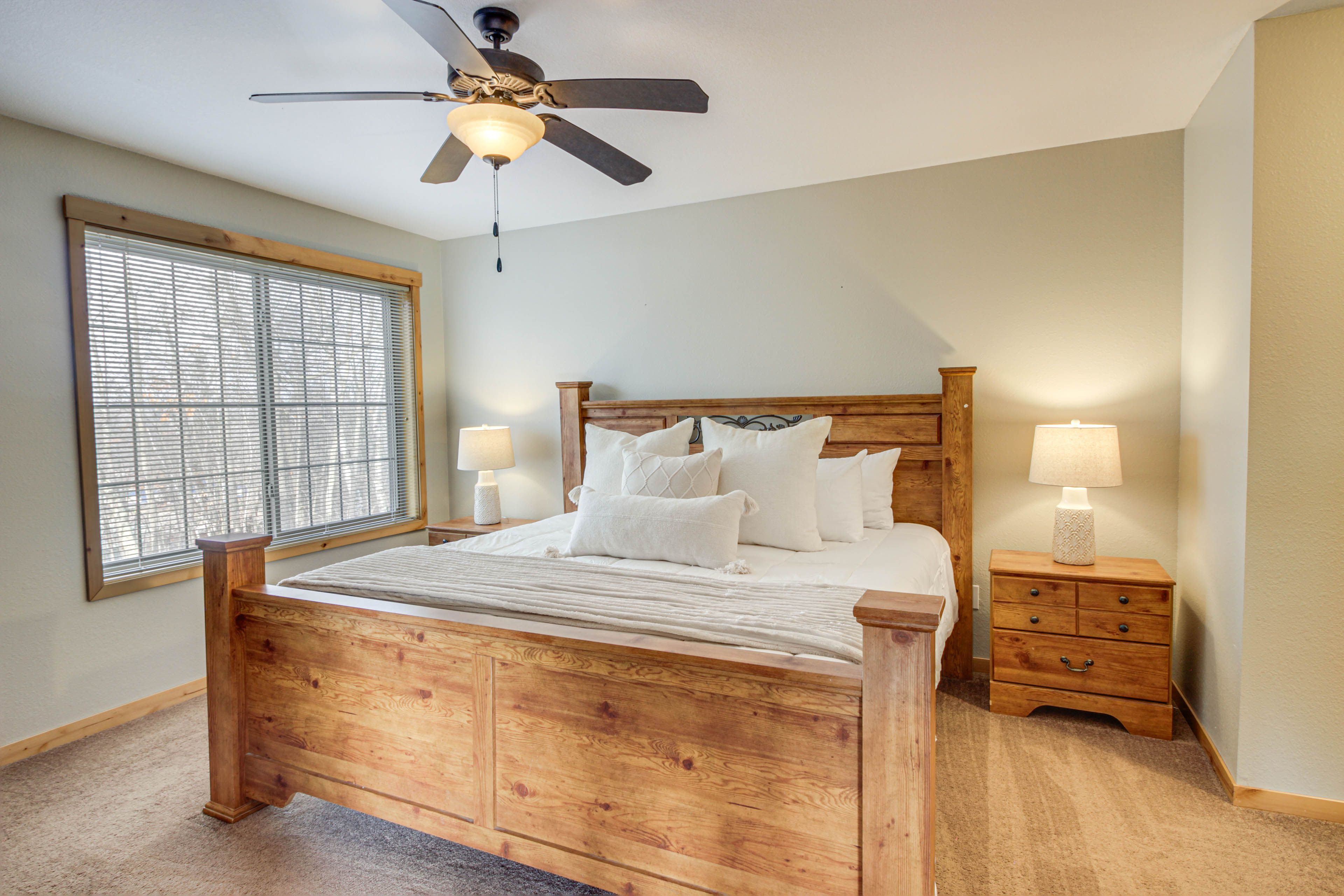Bedroom 1 | King Bed | Smart TV | Linens & Towels Provided | Main Level
