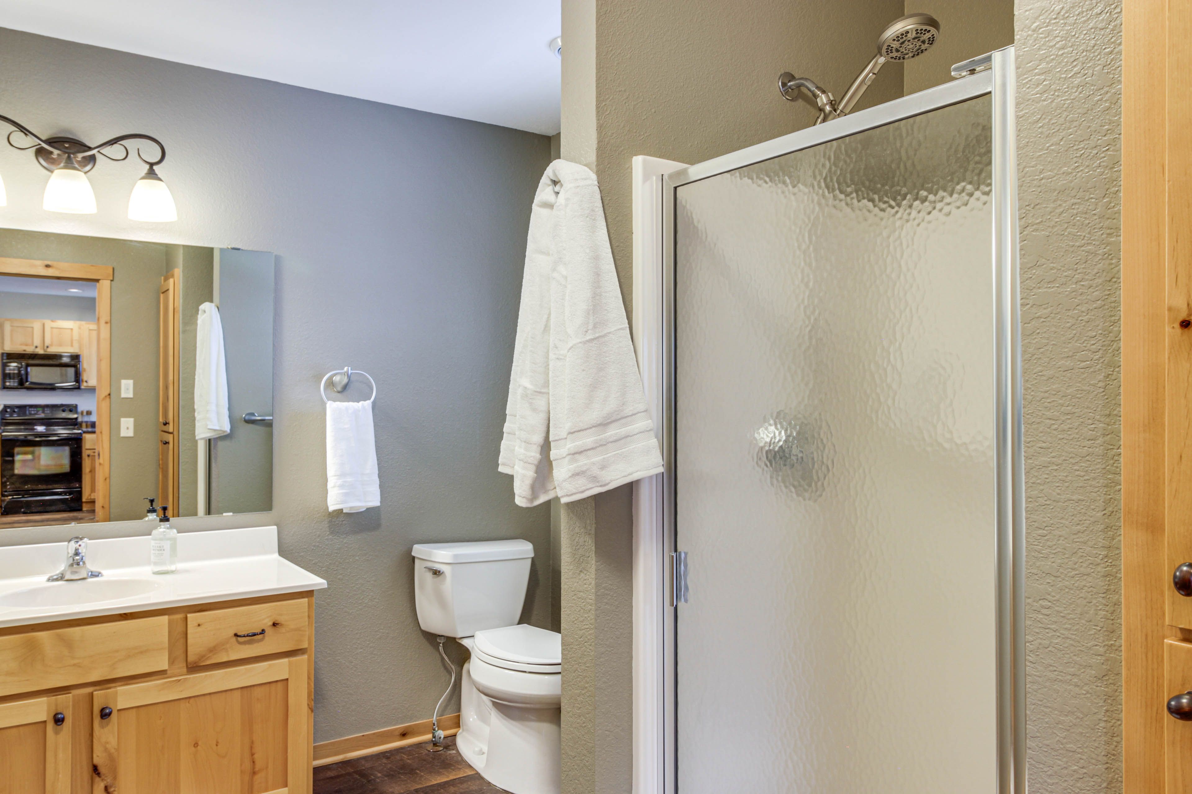 Full Bathroom | Main Level