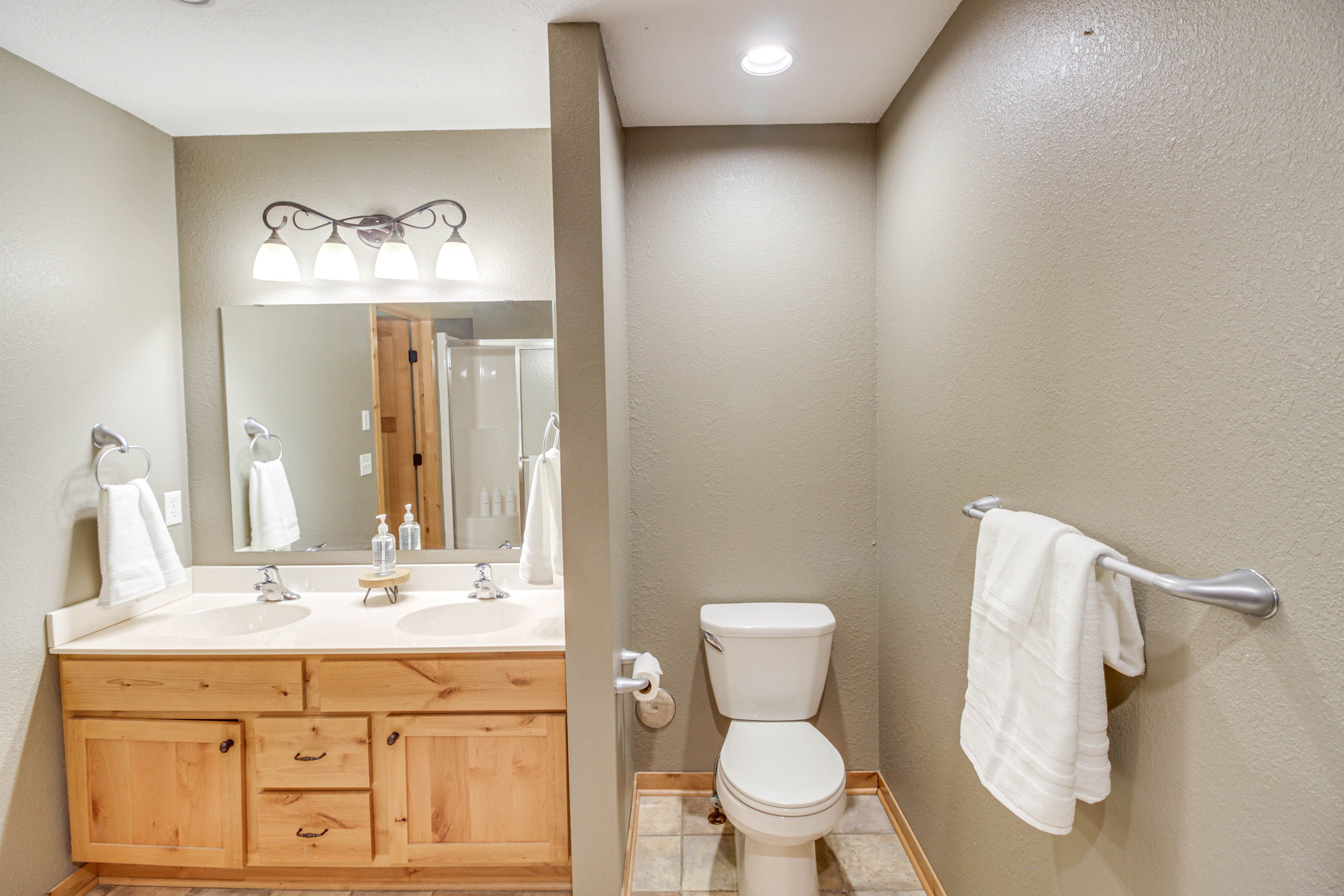 Full Bathroom | Lower Level