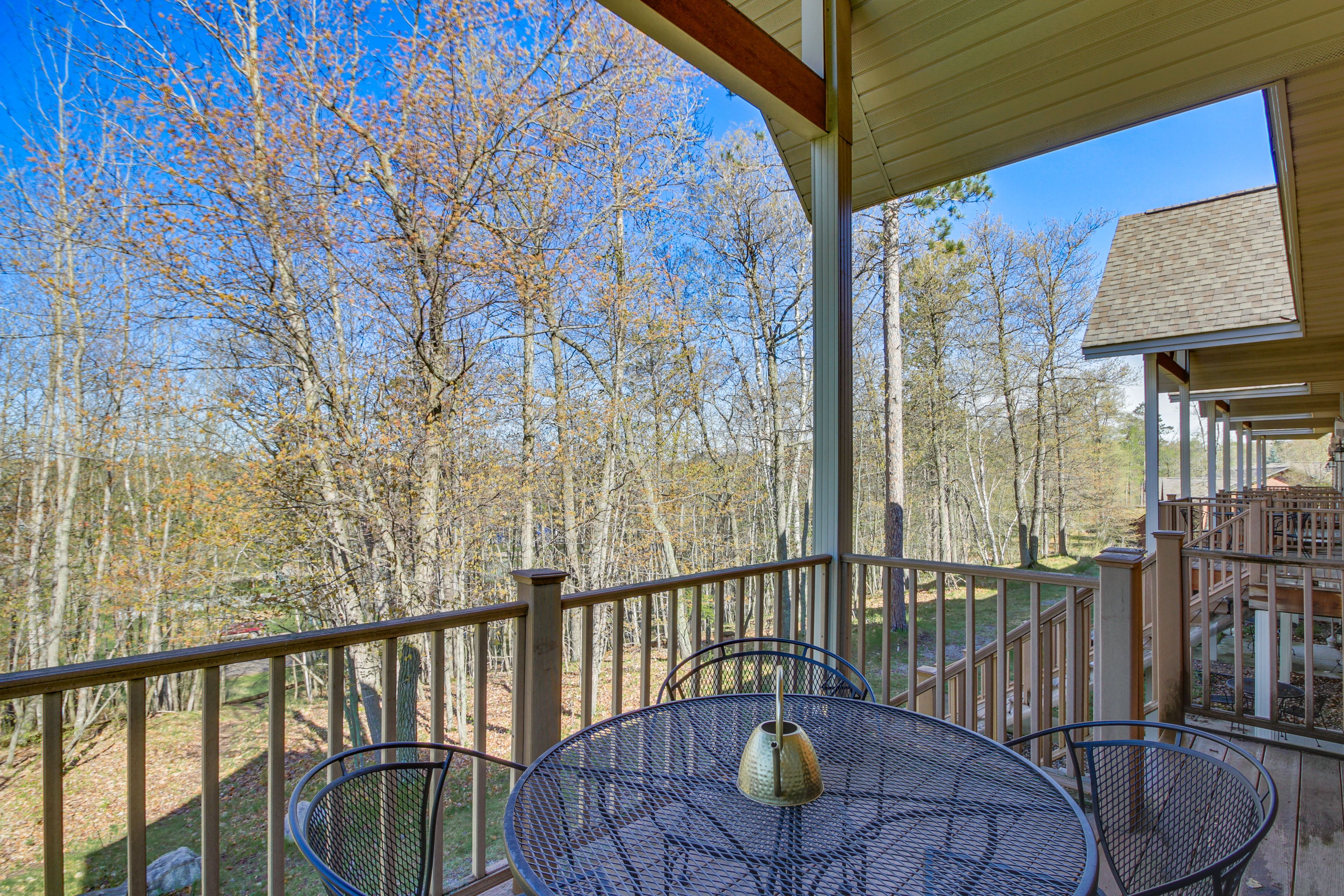 Furnished Patio