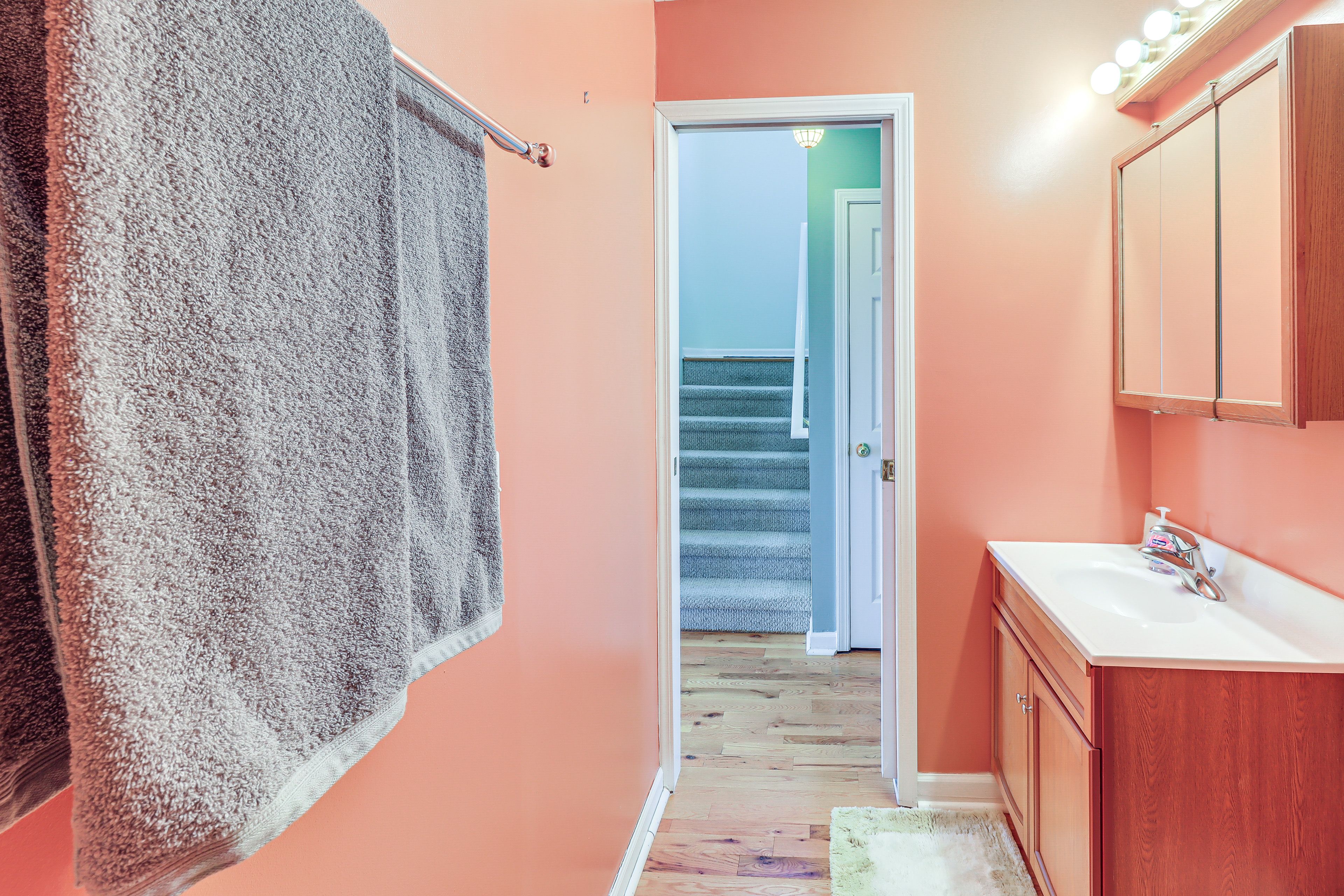 Full Bathroom | 1st Floor