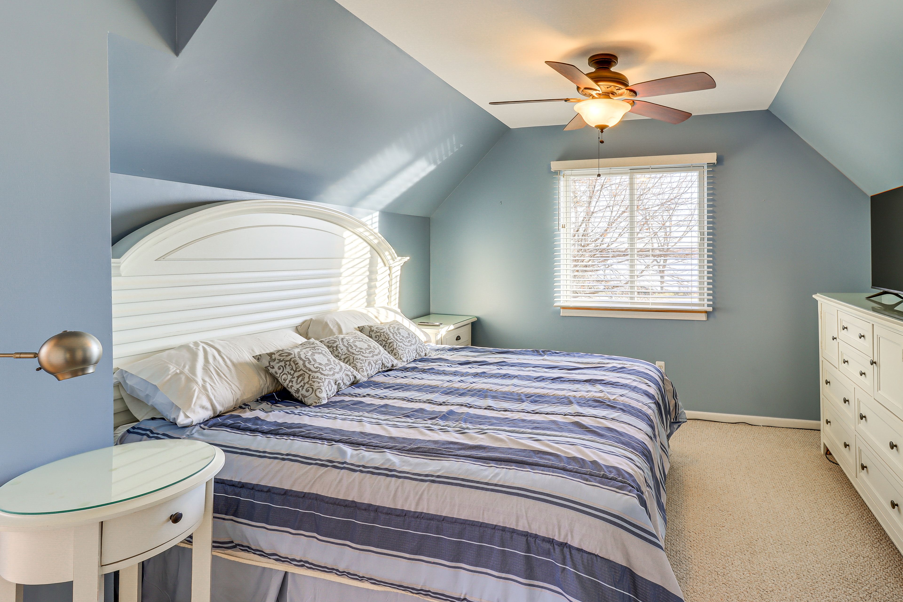 Bedroom 1 | King Bed | Linens Provided | 2nd Floor