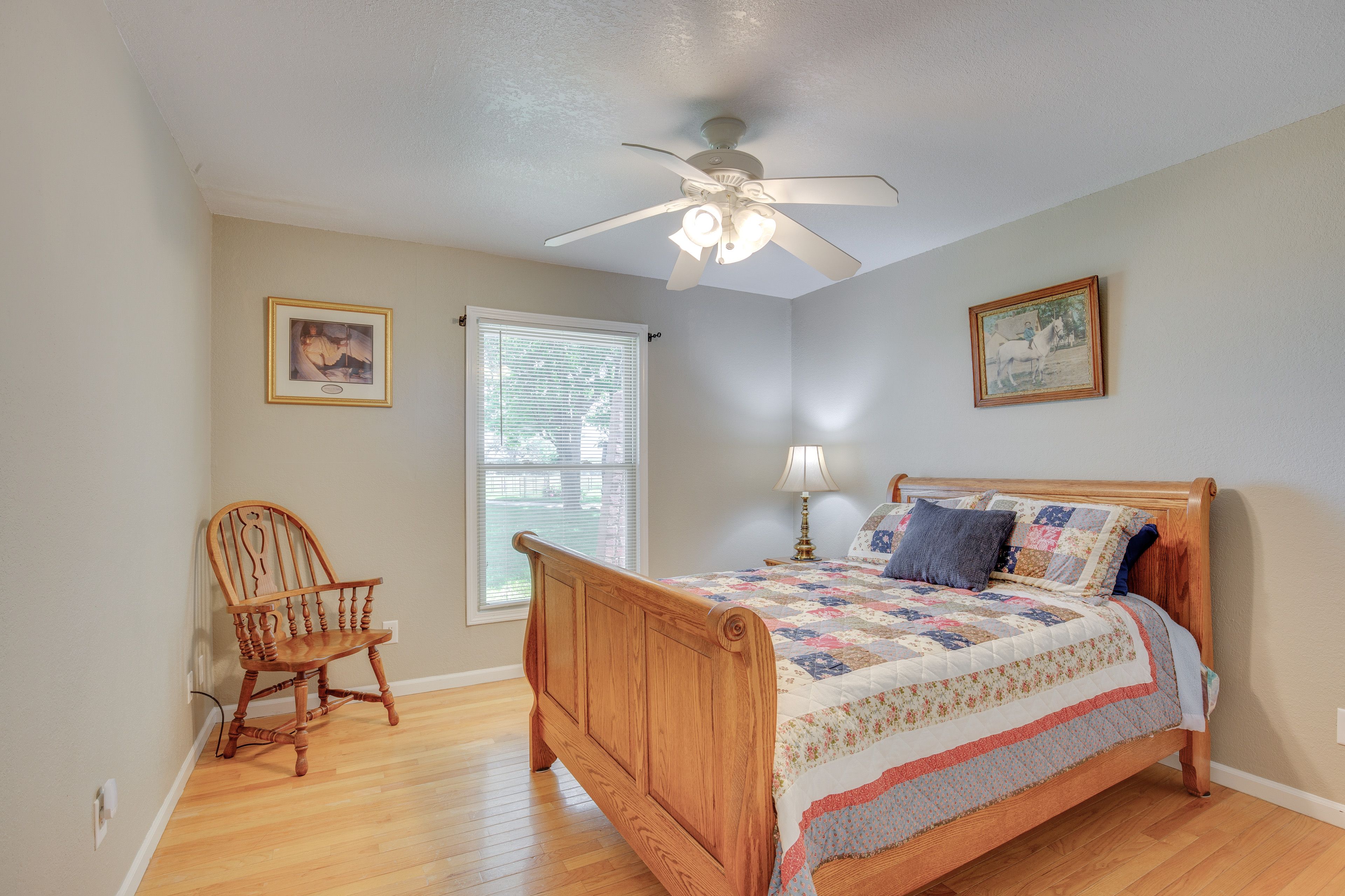 Bedroom 2 | Full Bed | Main Floor