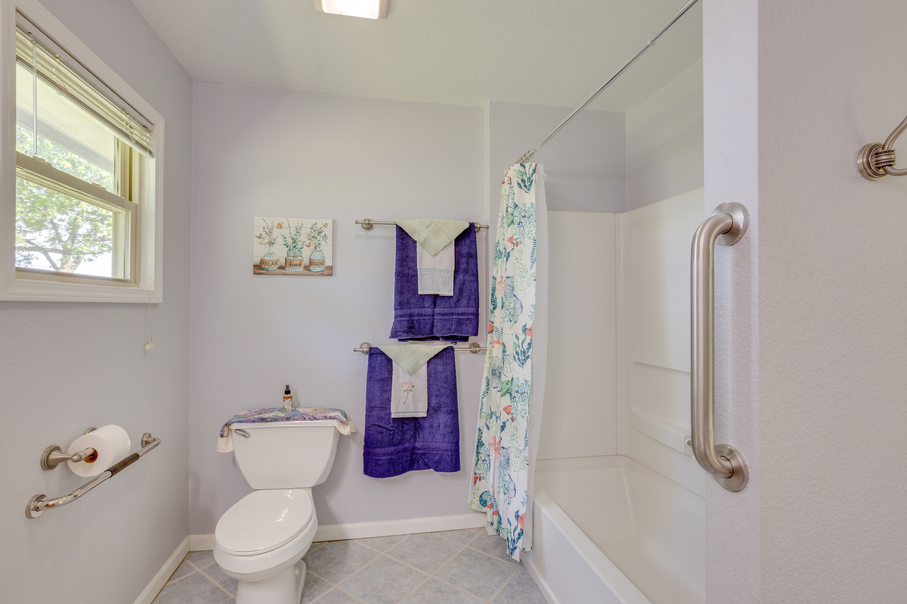 Full Bathroom | Main Floor