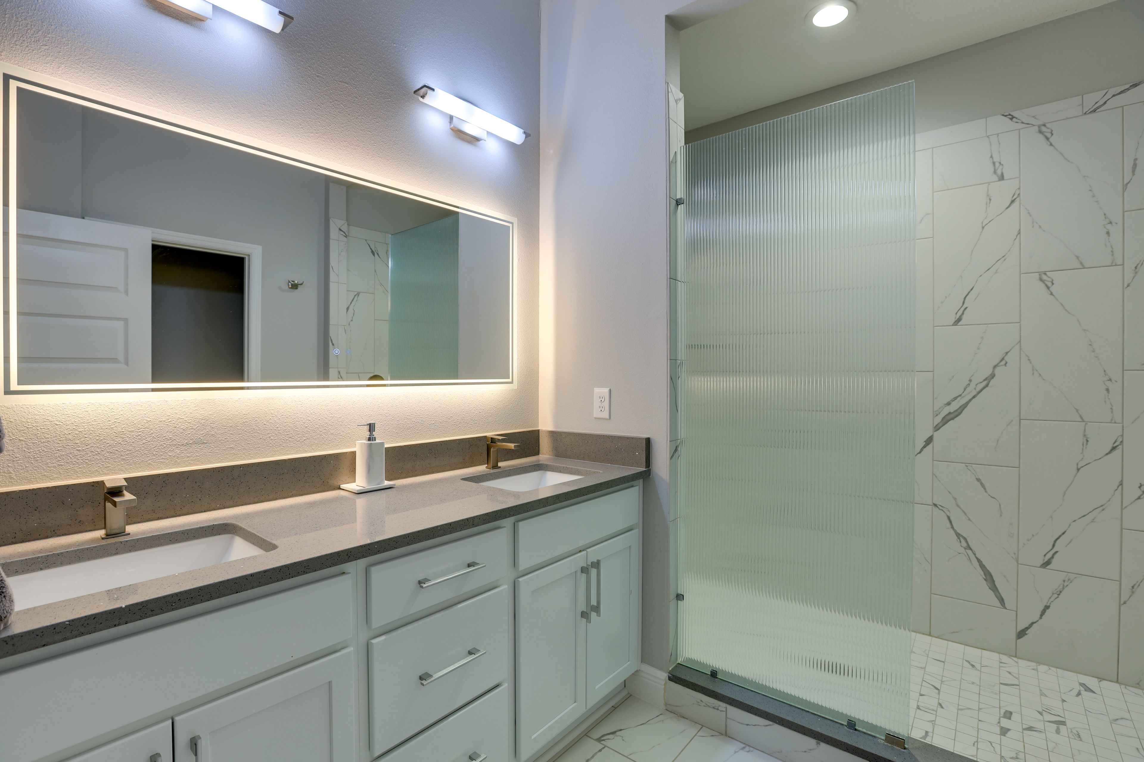 En-Suite Bathroom | 2nd Floor | Complimentary Toiletries