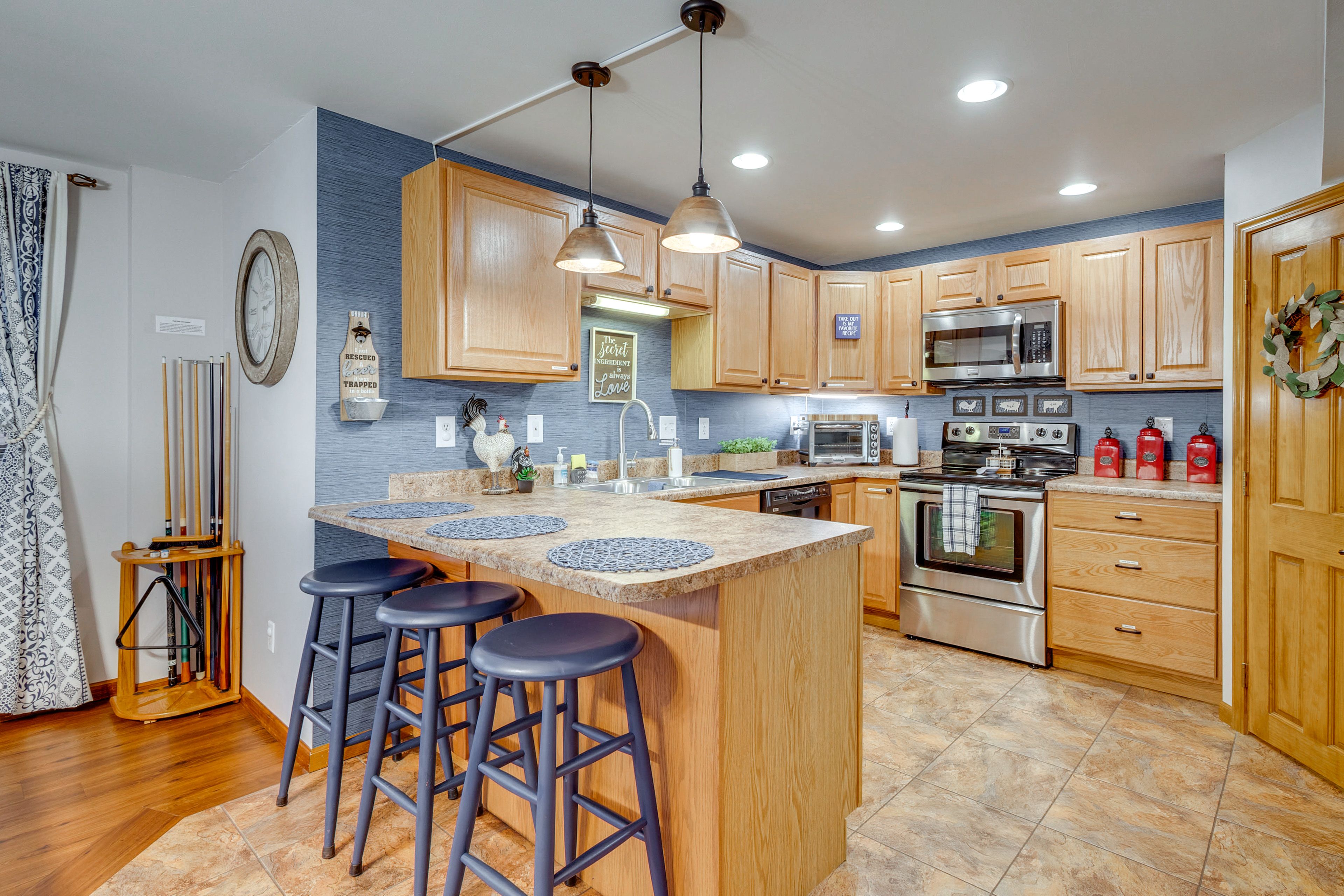 Kitchen | Main Level | Dishwasher | Keurig Coffee Maker | Crockpot