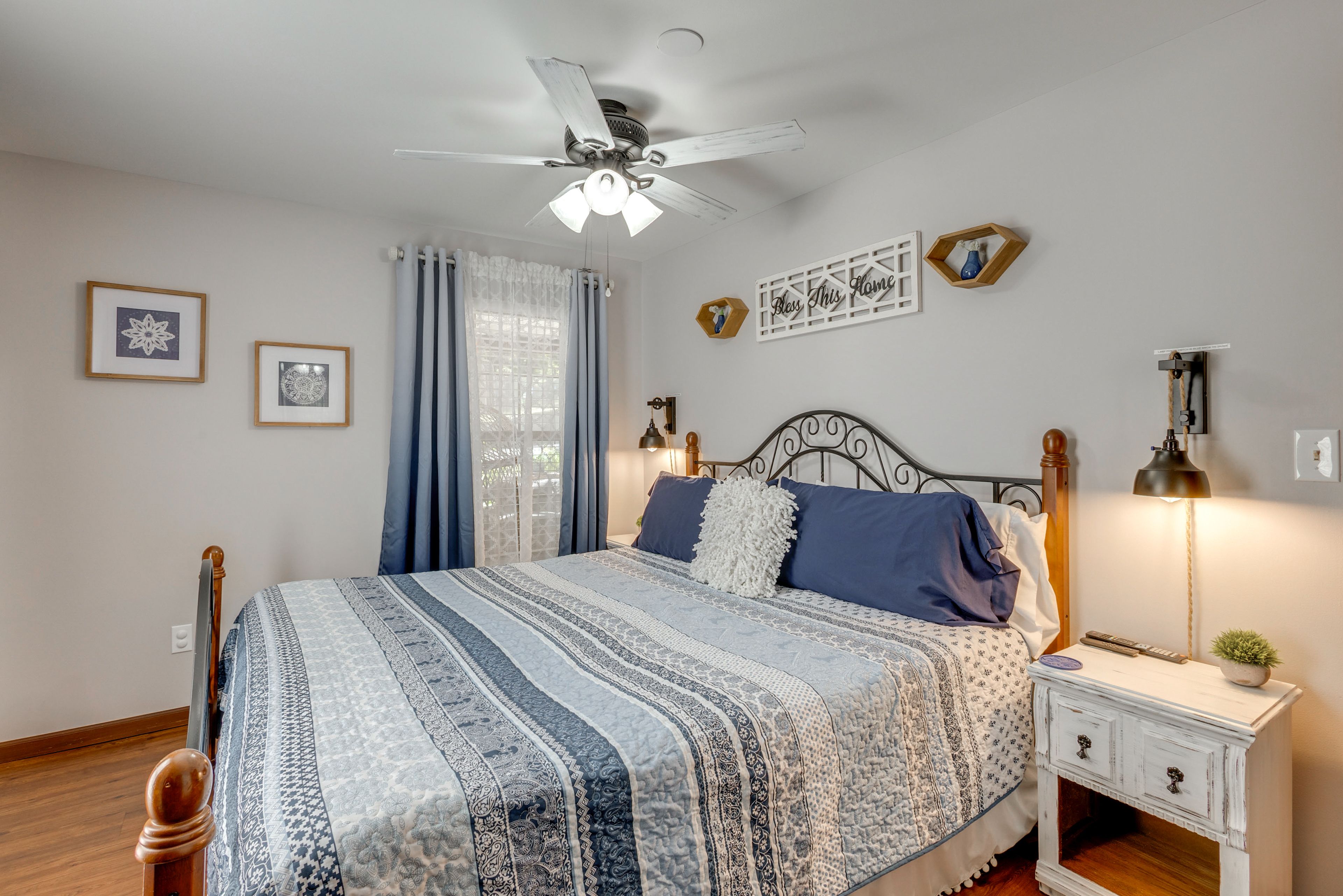 Bedroom 1 | Main Level | King Bed | Linens Provided | Smart TV