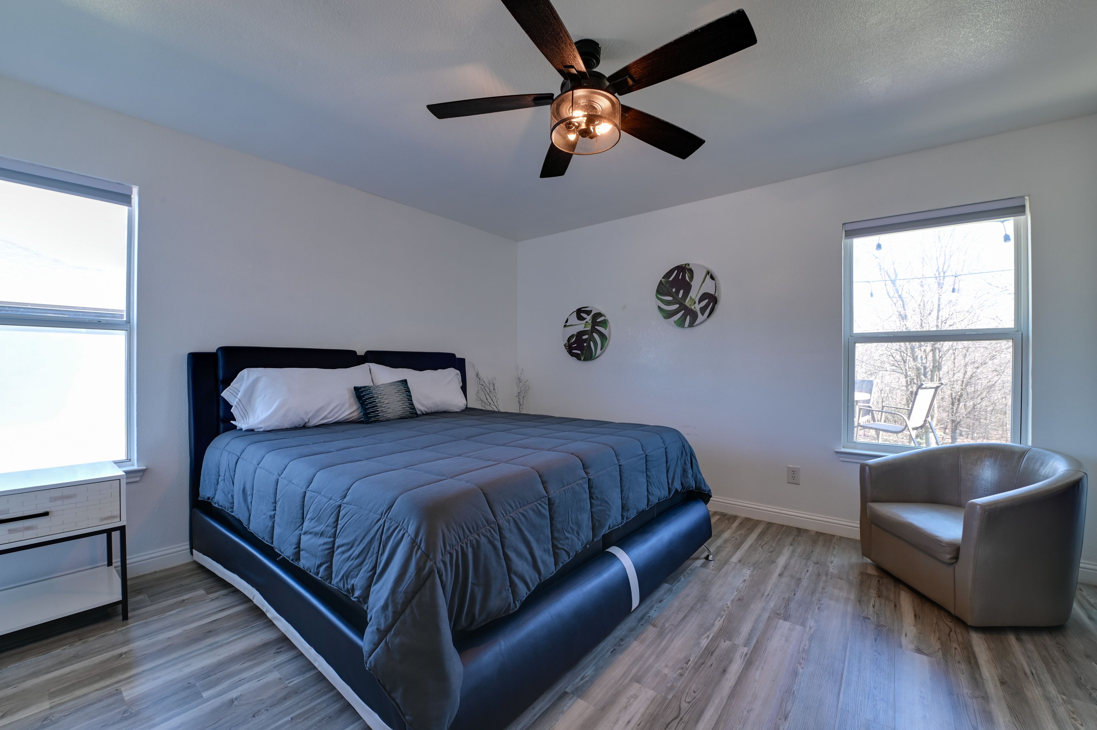 Bedroom 1 | King Bed | En-Suite Bathroom