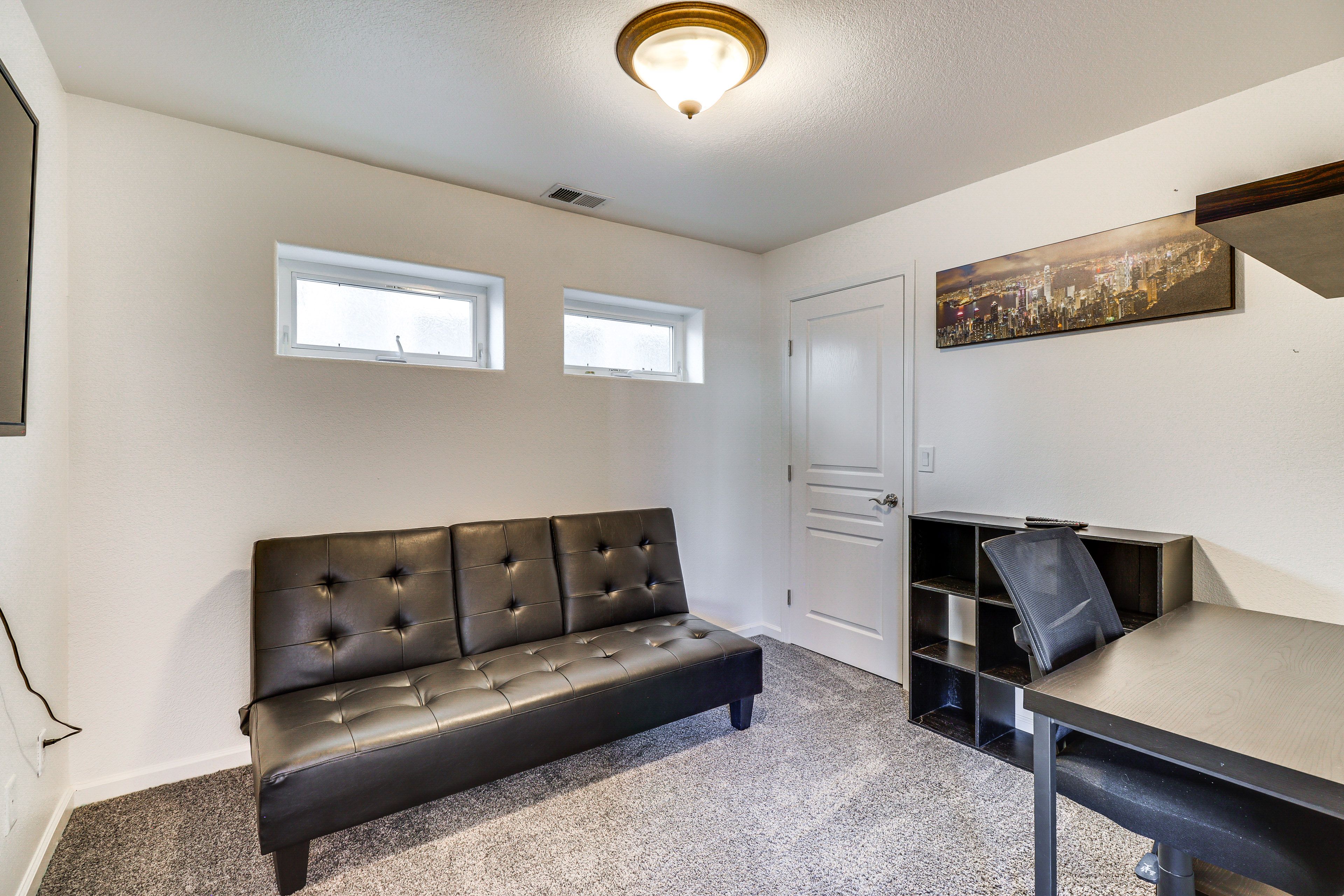 Office | 1st Floor | Futon