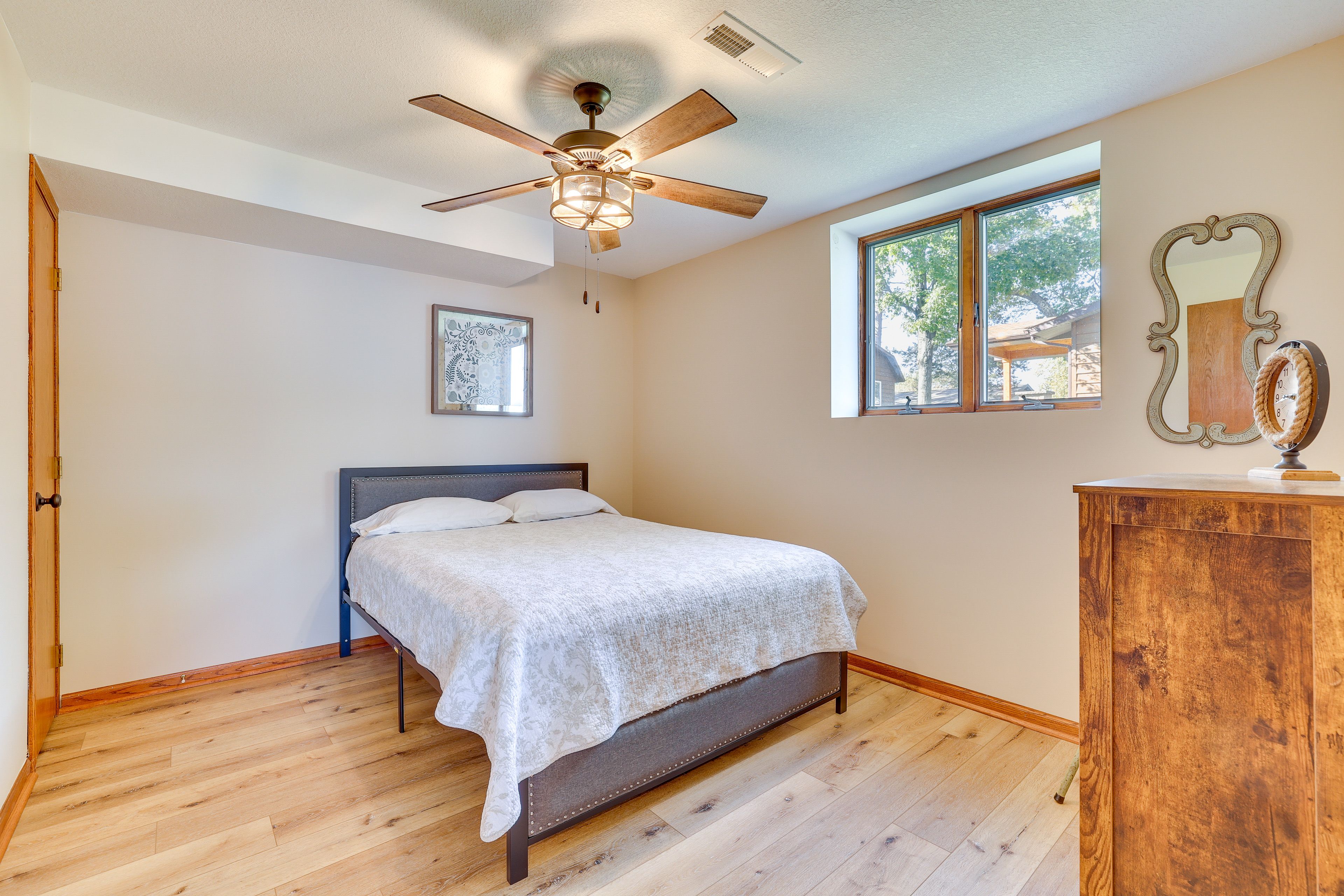 Bedroom 3 | Queen Bed | Basement Level