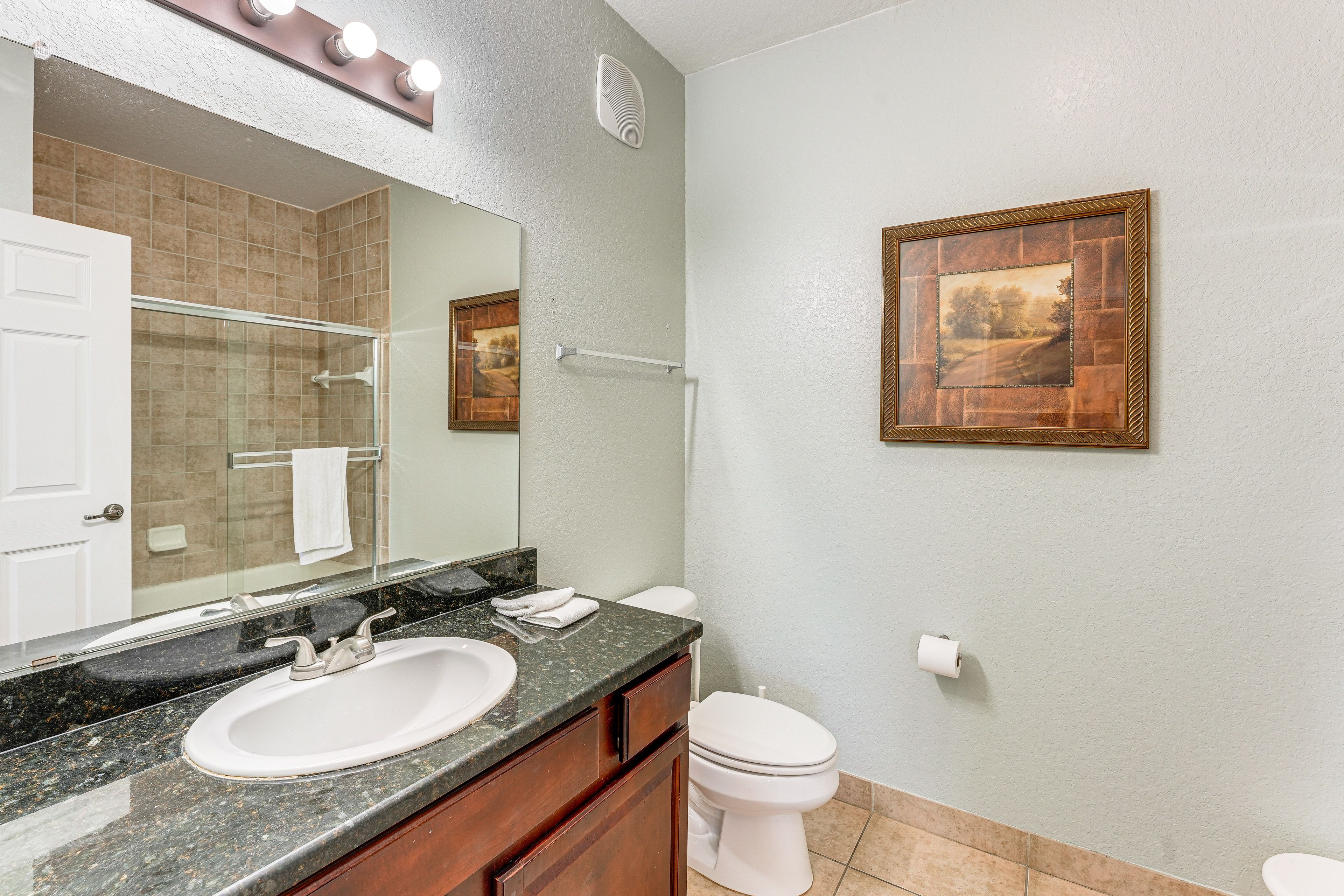 Full Bathroom