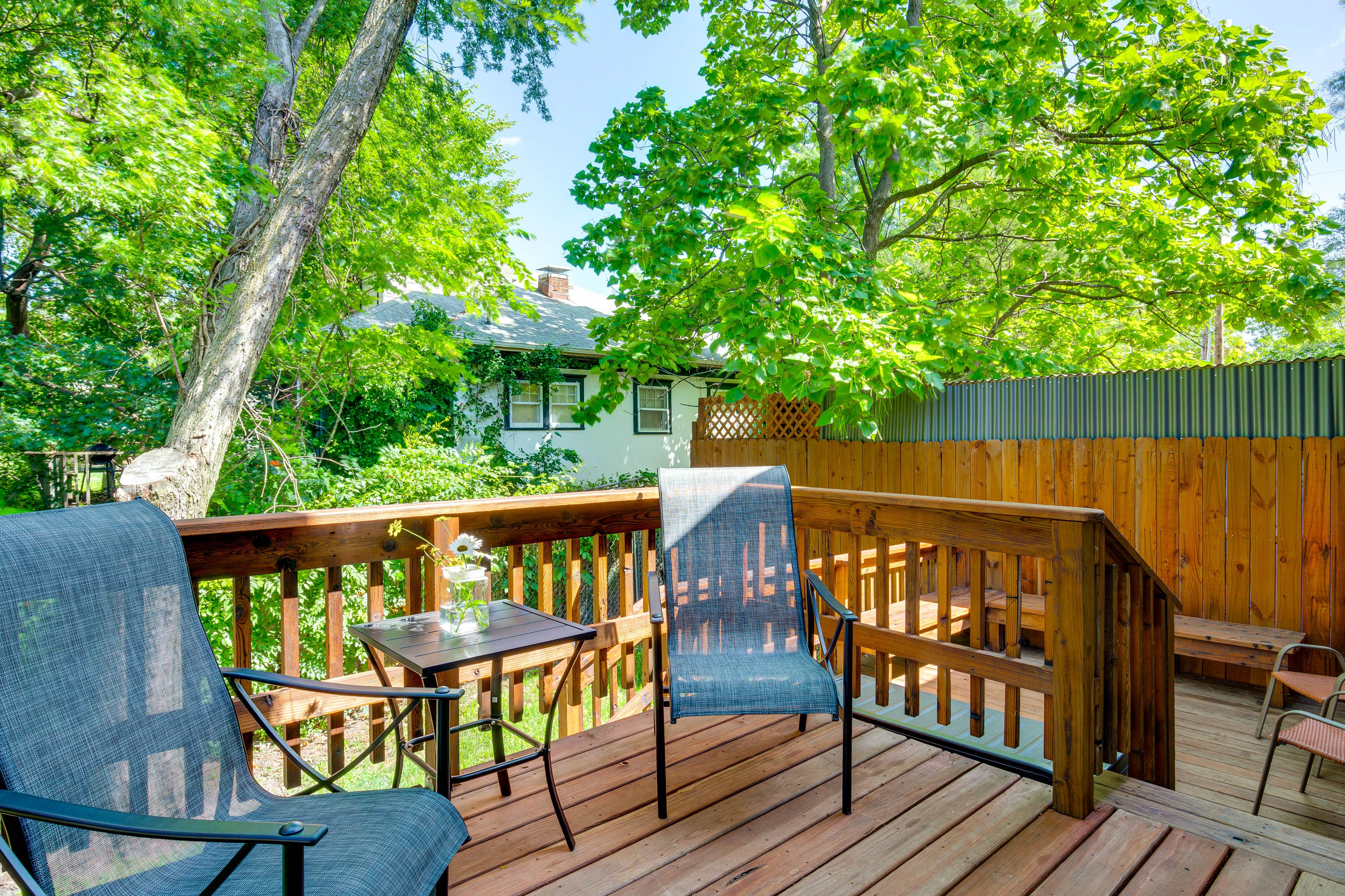 Private Deck