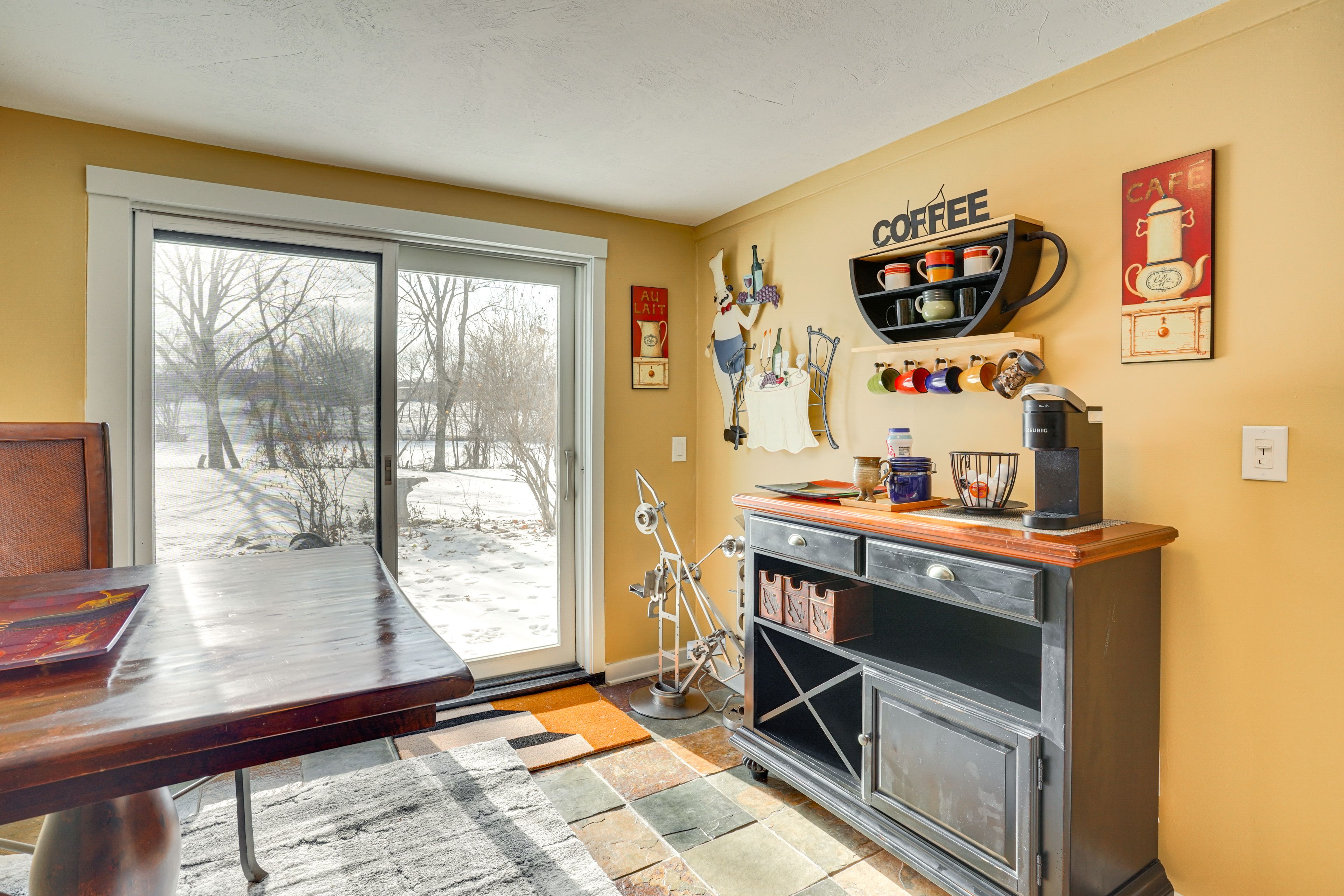 Coffee Bar | Lower Level