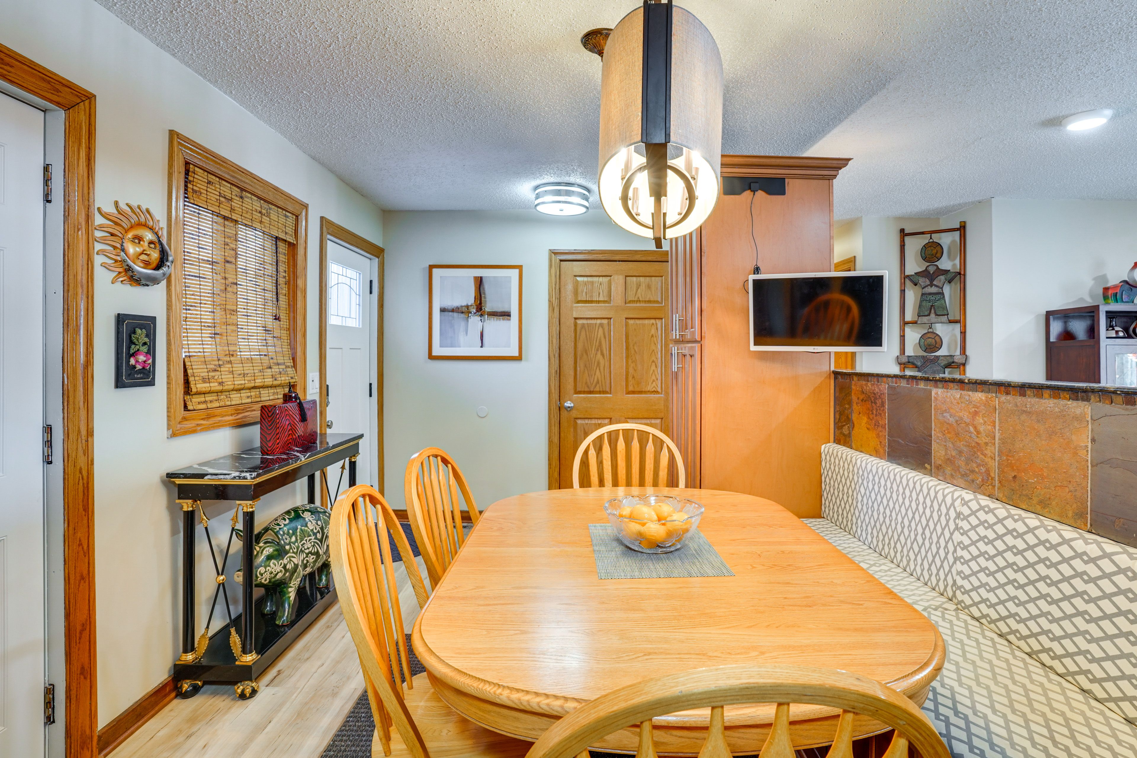 Dining Area | Upper Level
