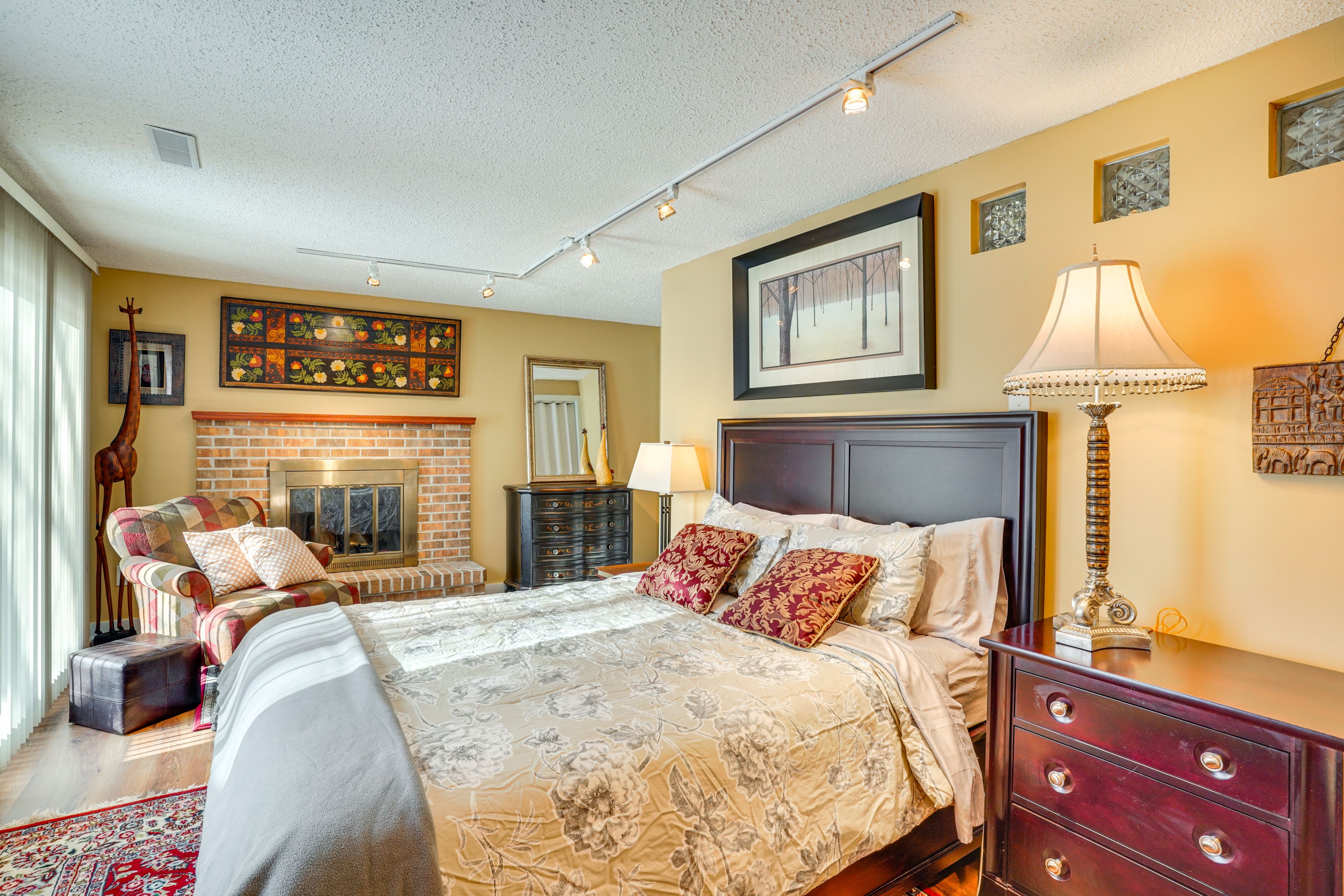 Bedroom 3 | Queen Bed | Lower Level