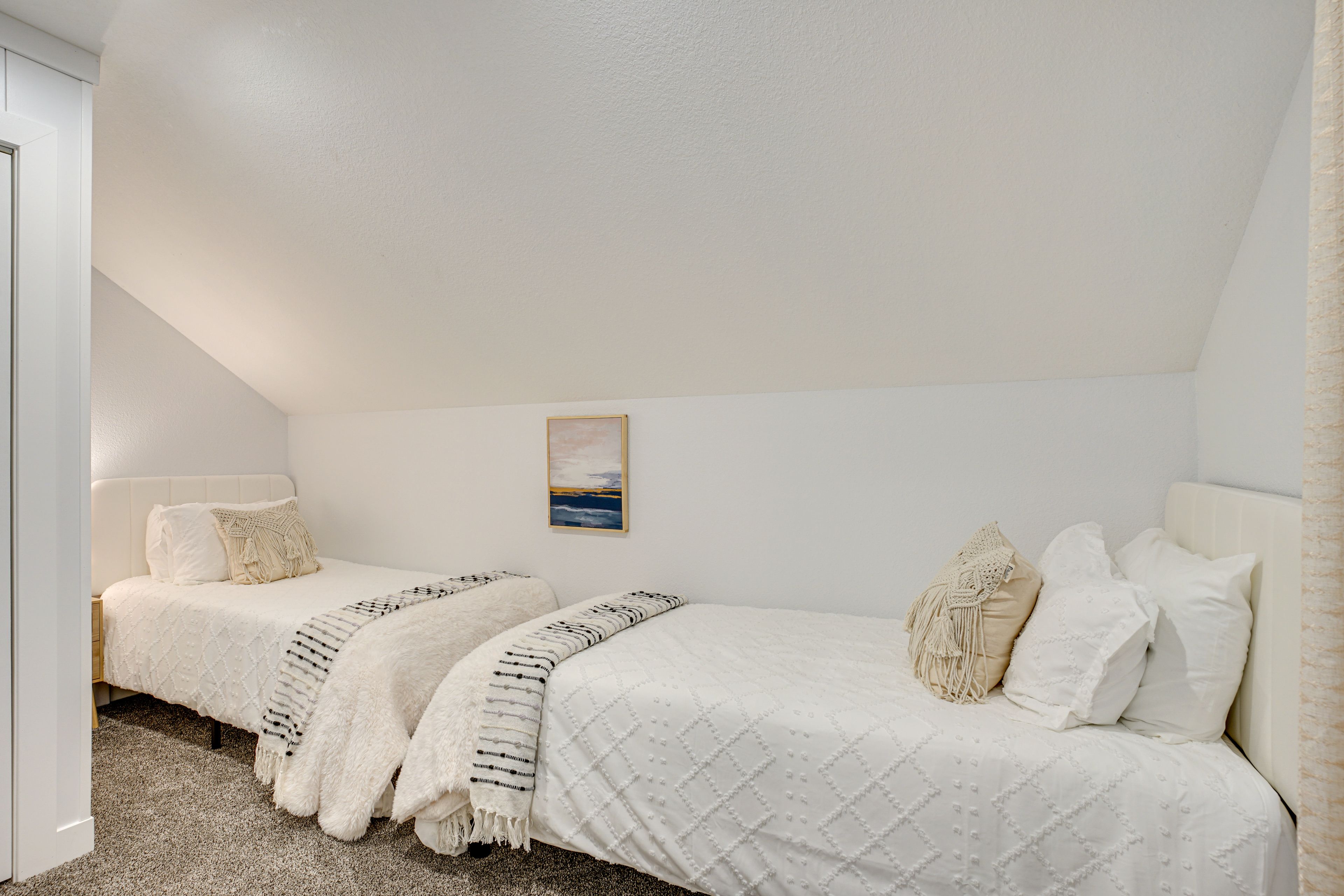 Bedroom 4 | 2 Twin Beds | 2nd Floor