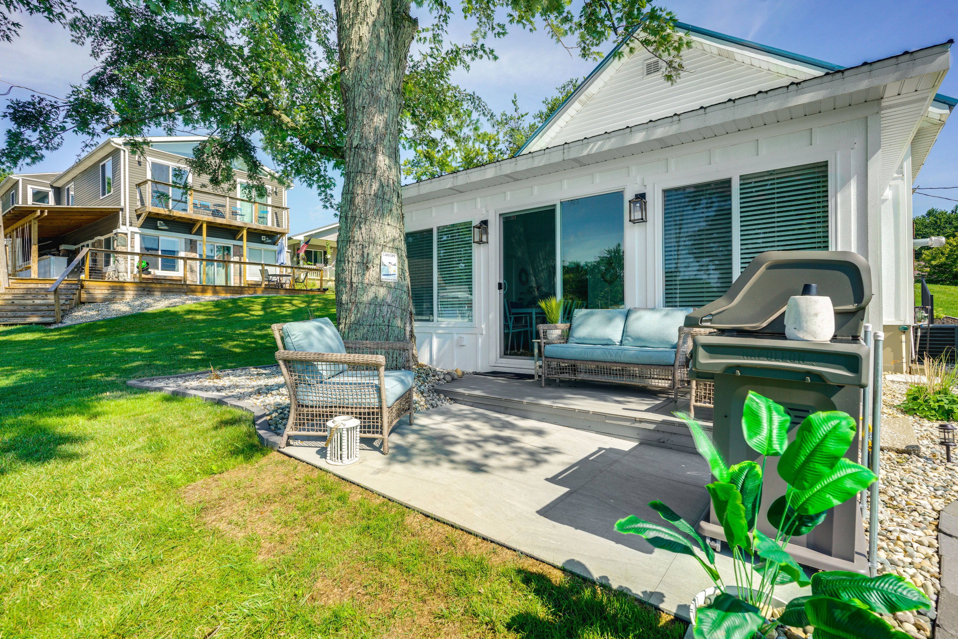 Exterior | Furnished Deck | Gas Grill | Nettle Lake Access | Boat Dock