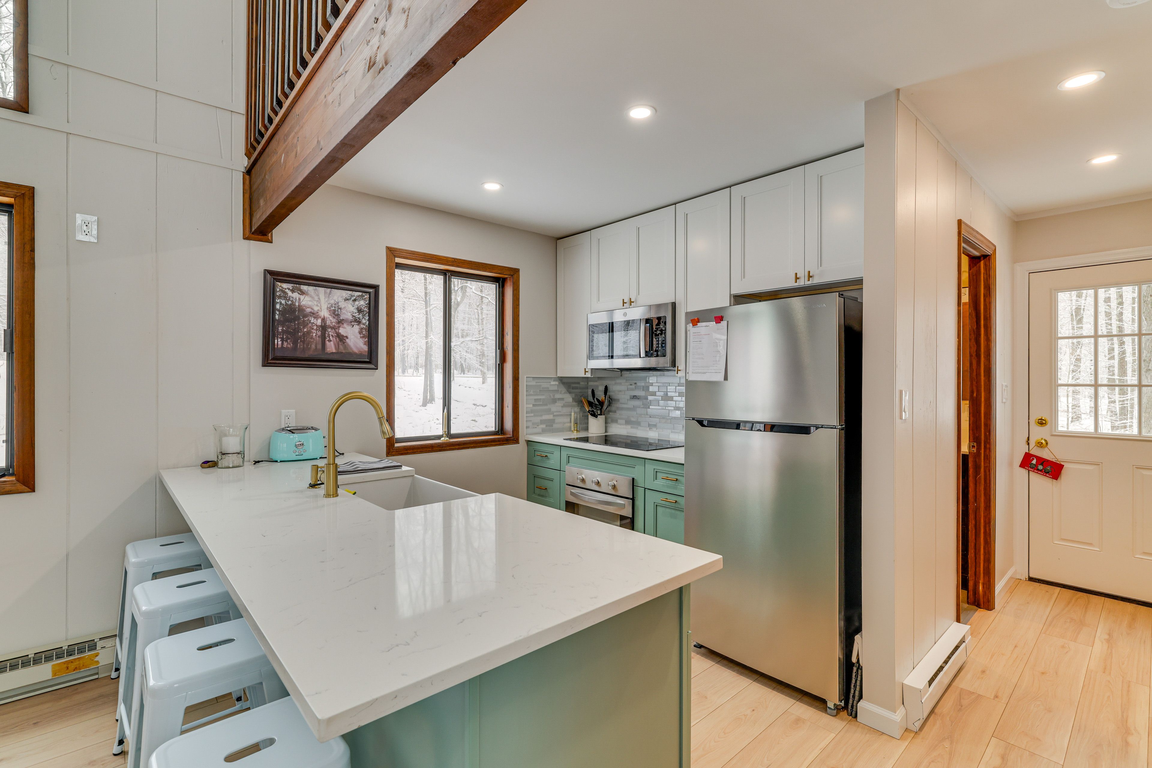 Kitchen | 1st Floor | Toaster | Dishwasher | Cooking Basics