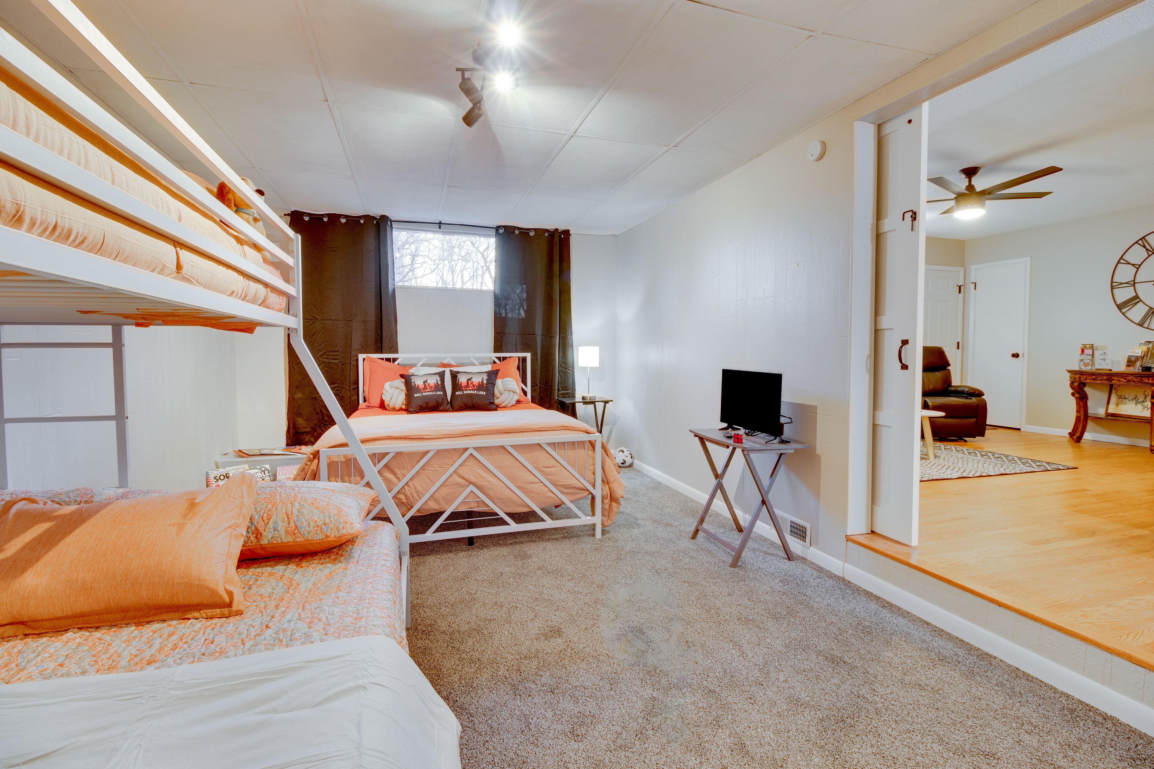 Bedroom 3 | Queen Bed | Twin/Full Bunk Bed