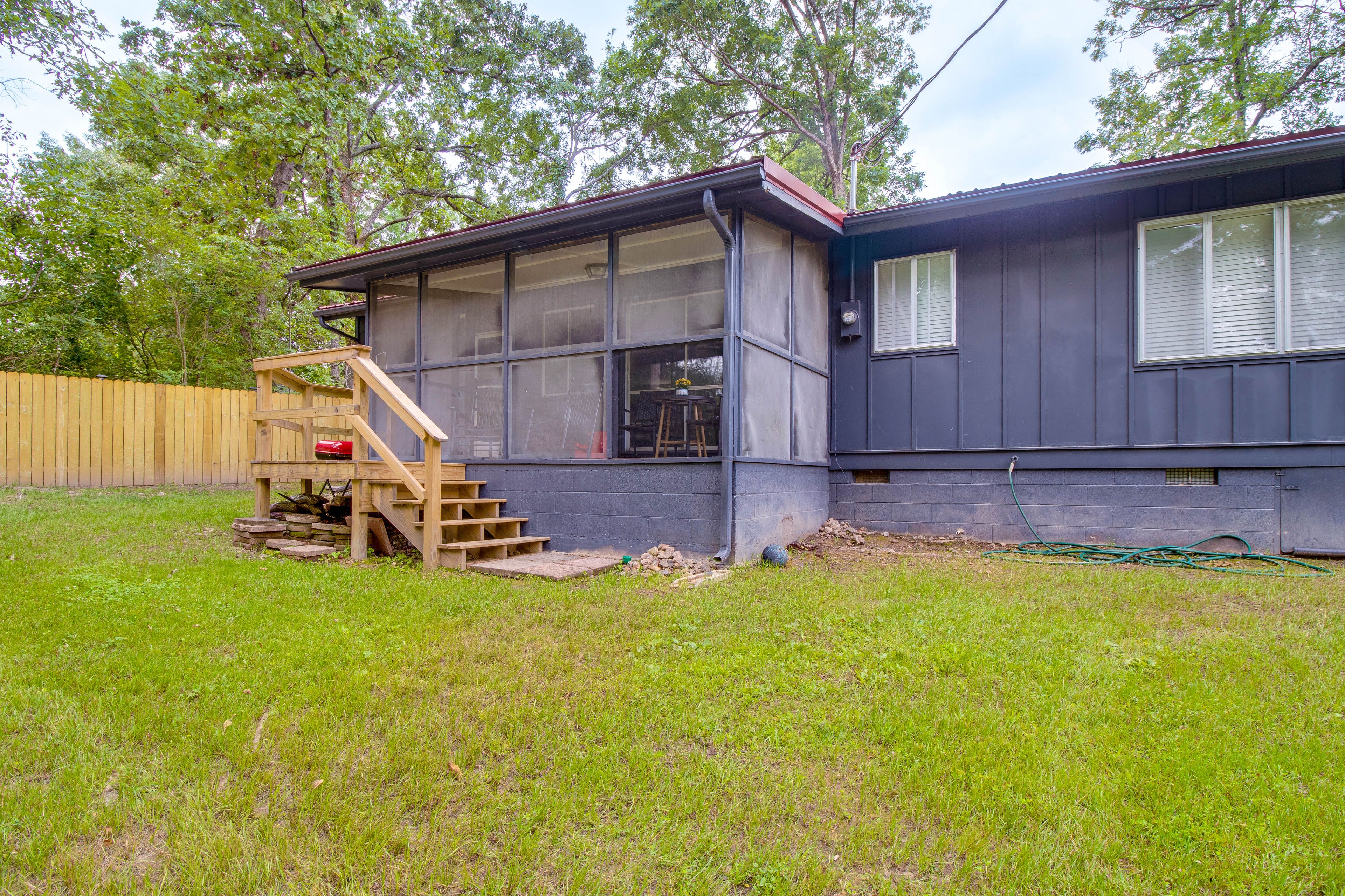 Back Exterior | Charcoal Grill