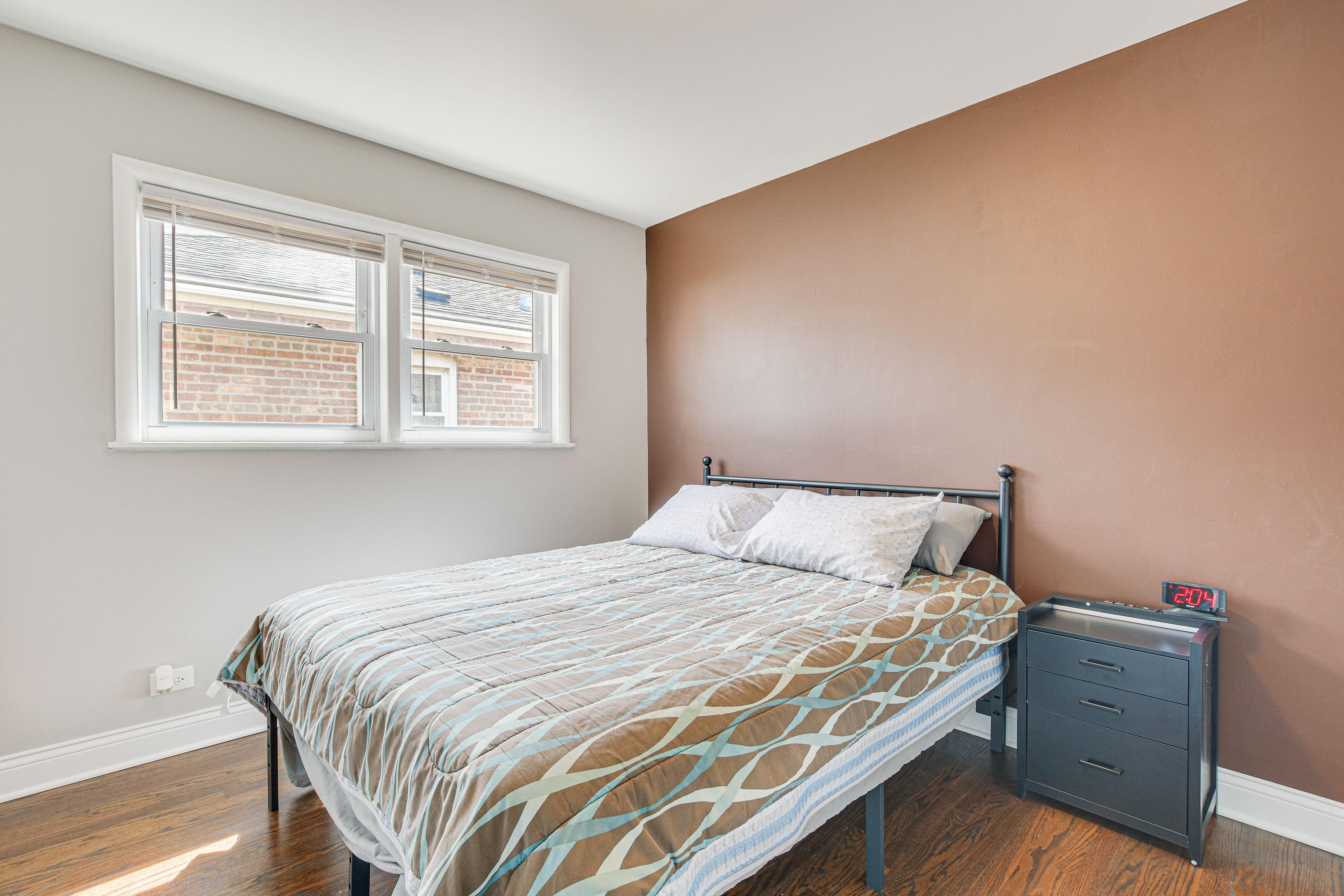 Bedroom 2 | Queen Bed | 1st Floor