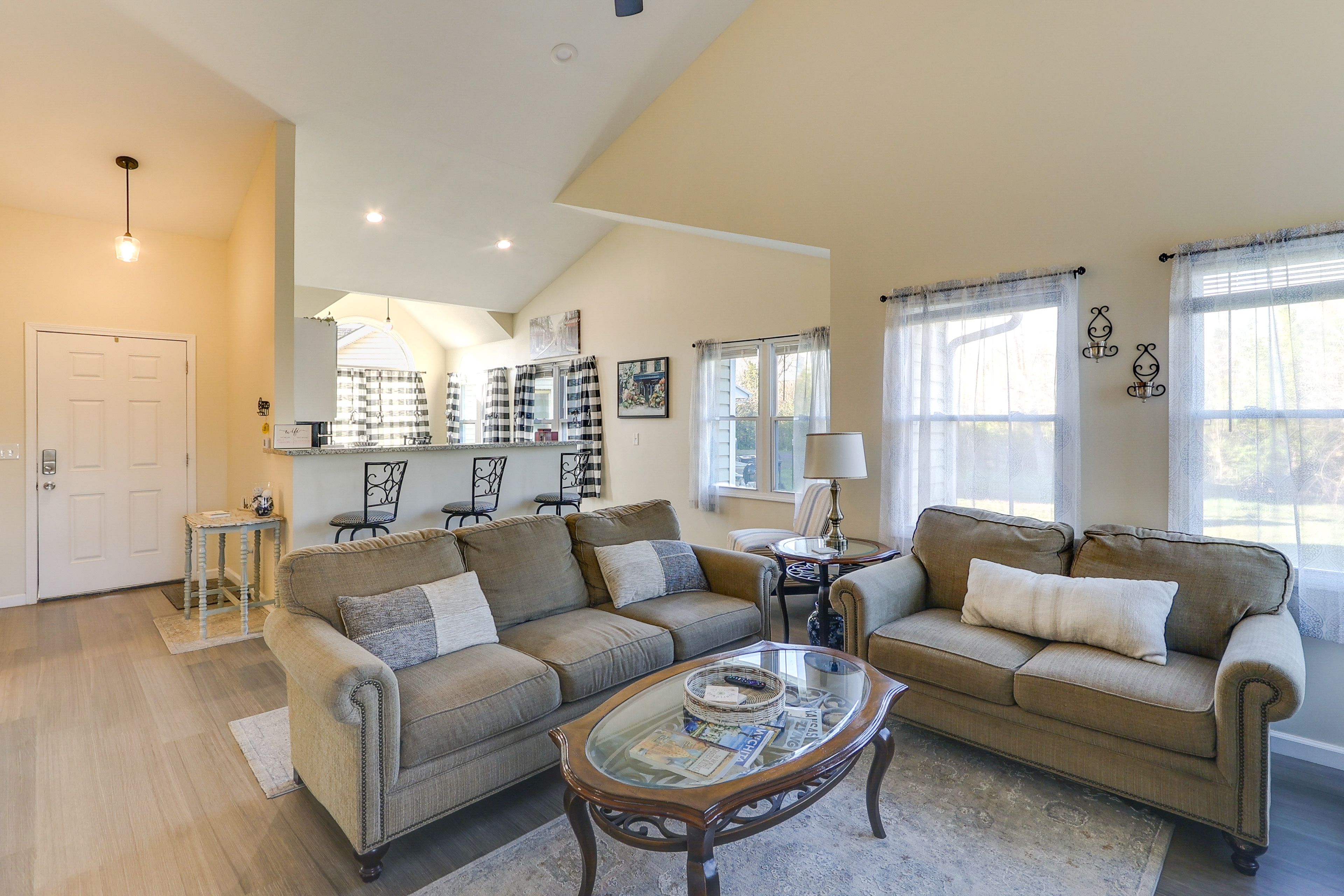 Wichita Vacation Rental | 2BR | 2BA | 2 Steps Required | 2,000 Sq Ft