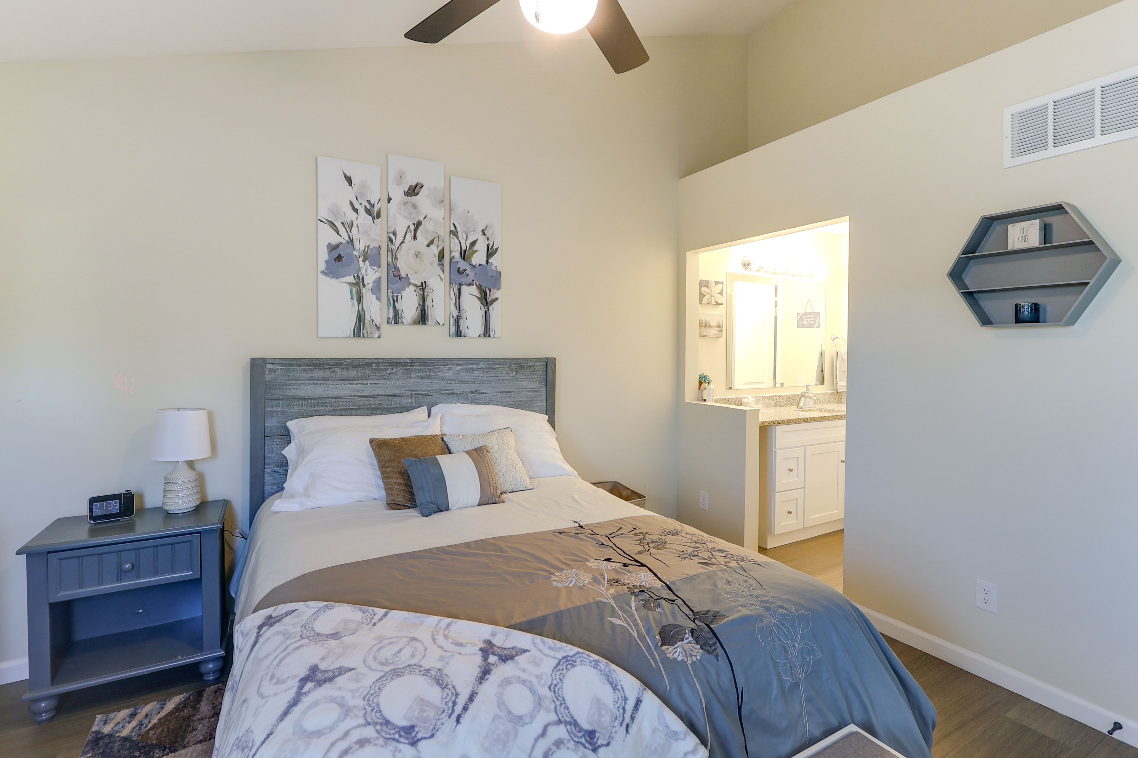 Bedroom 1 | Main Level | Queen Bed | Linens Provided | Flat-Screen TV