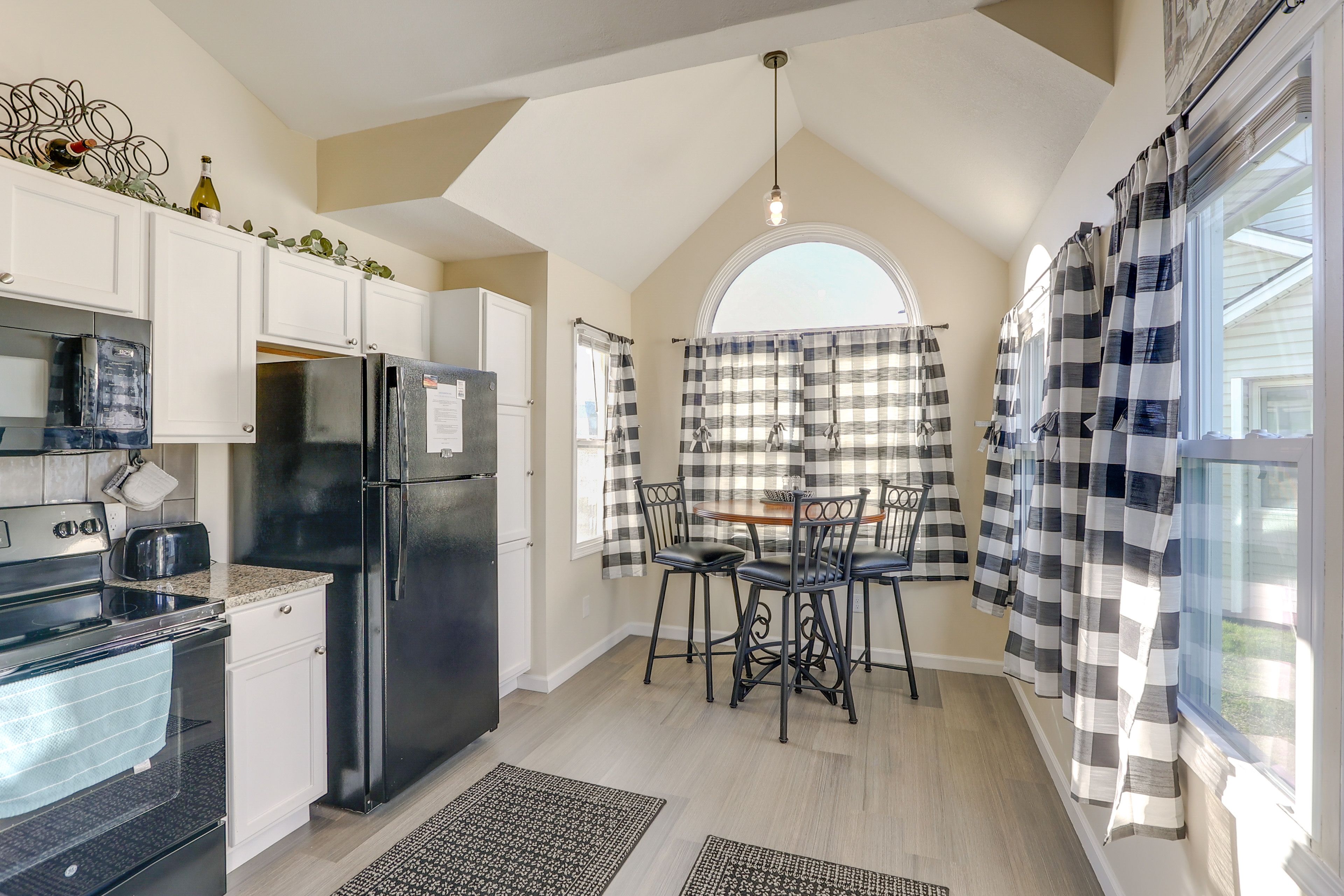 Kitchen | Main Level | Keurig Coffee Maker | Dishwasher | Dining Table